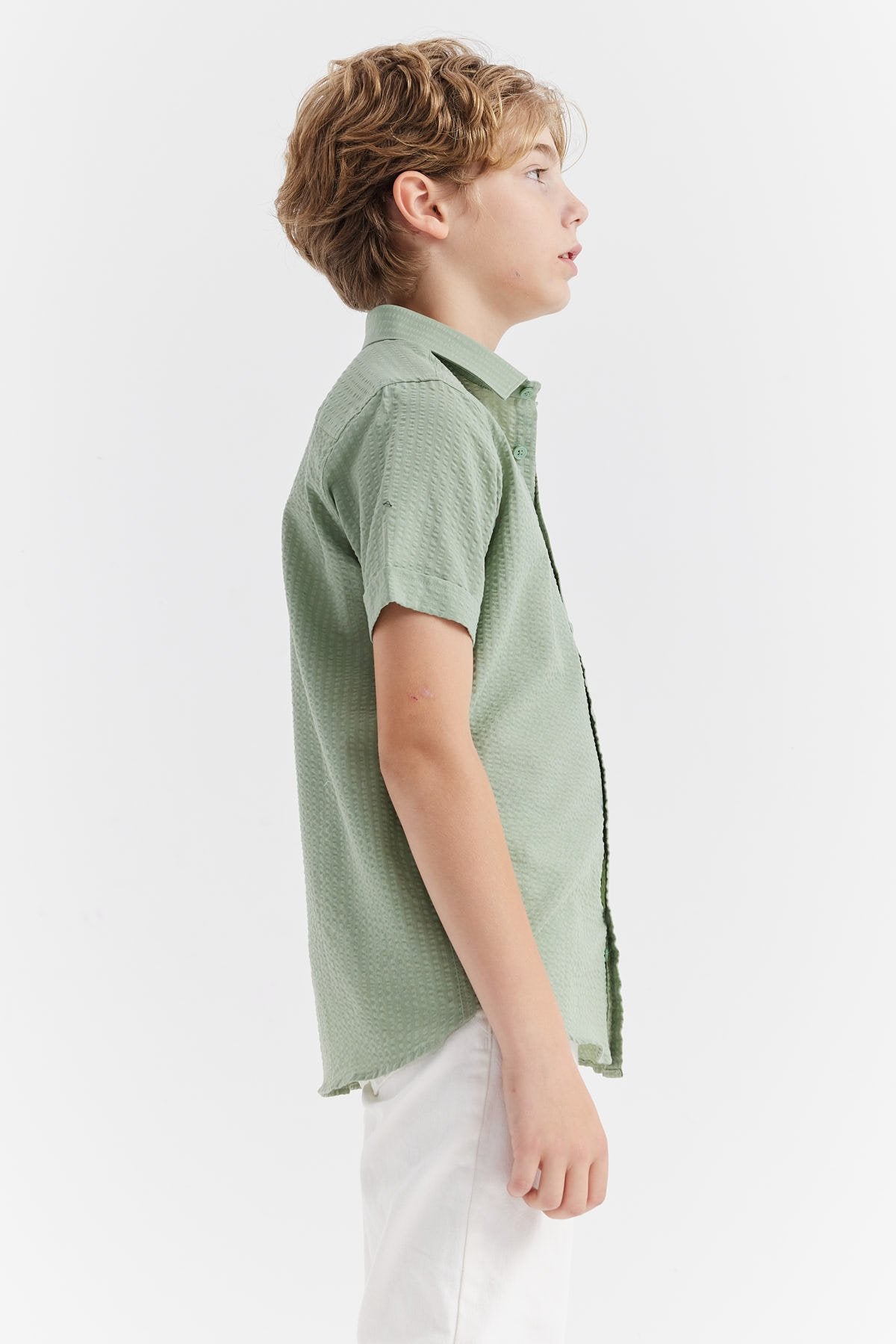 قميص منسوج بأكمام قصيرة للأولاد