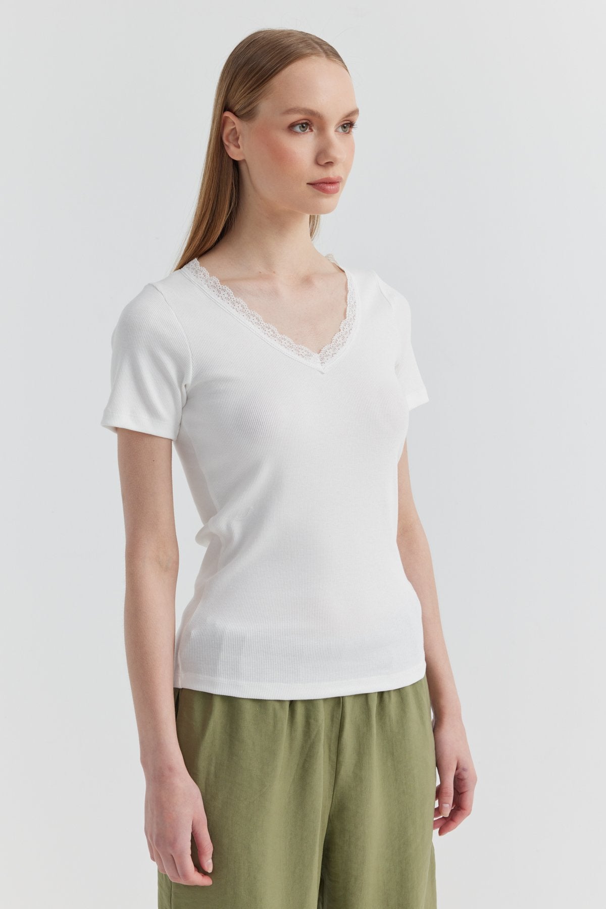 Women's Lace Detailed Collar Blouse