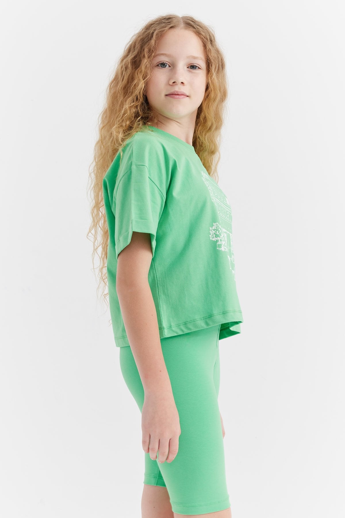 Girl's Printed Detailed T-shirt