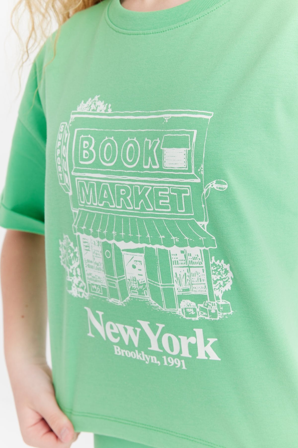 Girl's Printed Detailed T-shirt