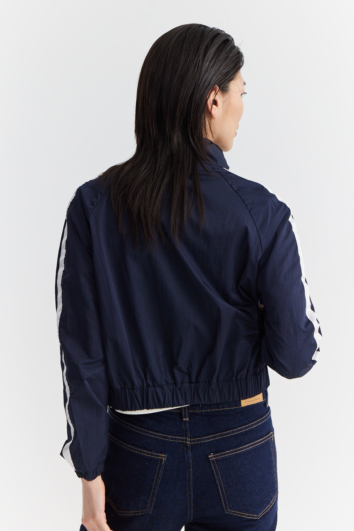 Women's Sleeve Stripe Detailed Parachute Fabric Thin Short Coat
