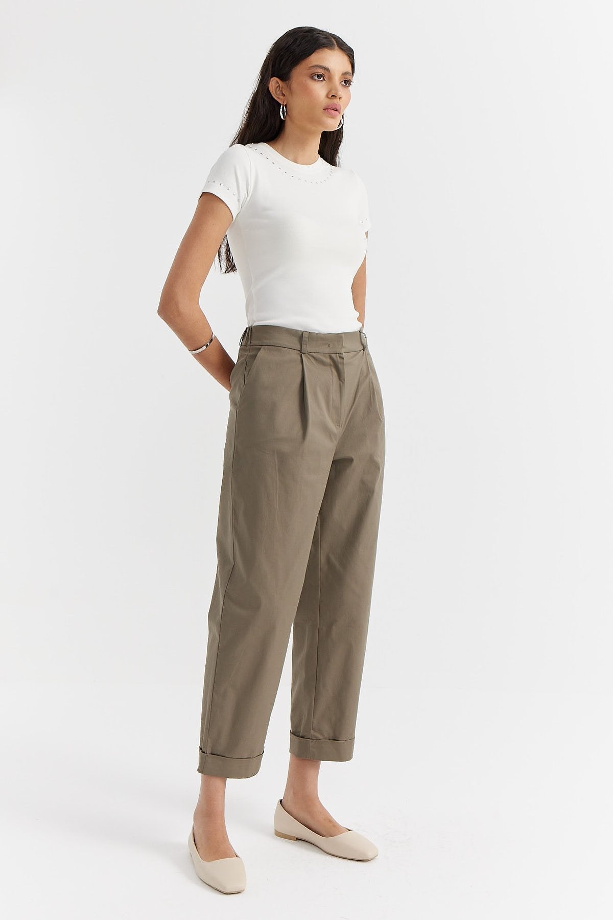 Women's Pleated Detailed Folded Leg Trousers