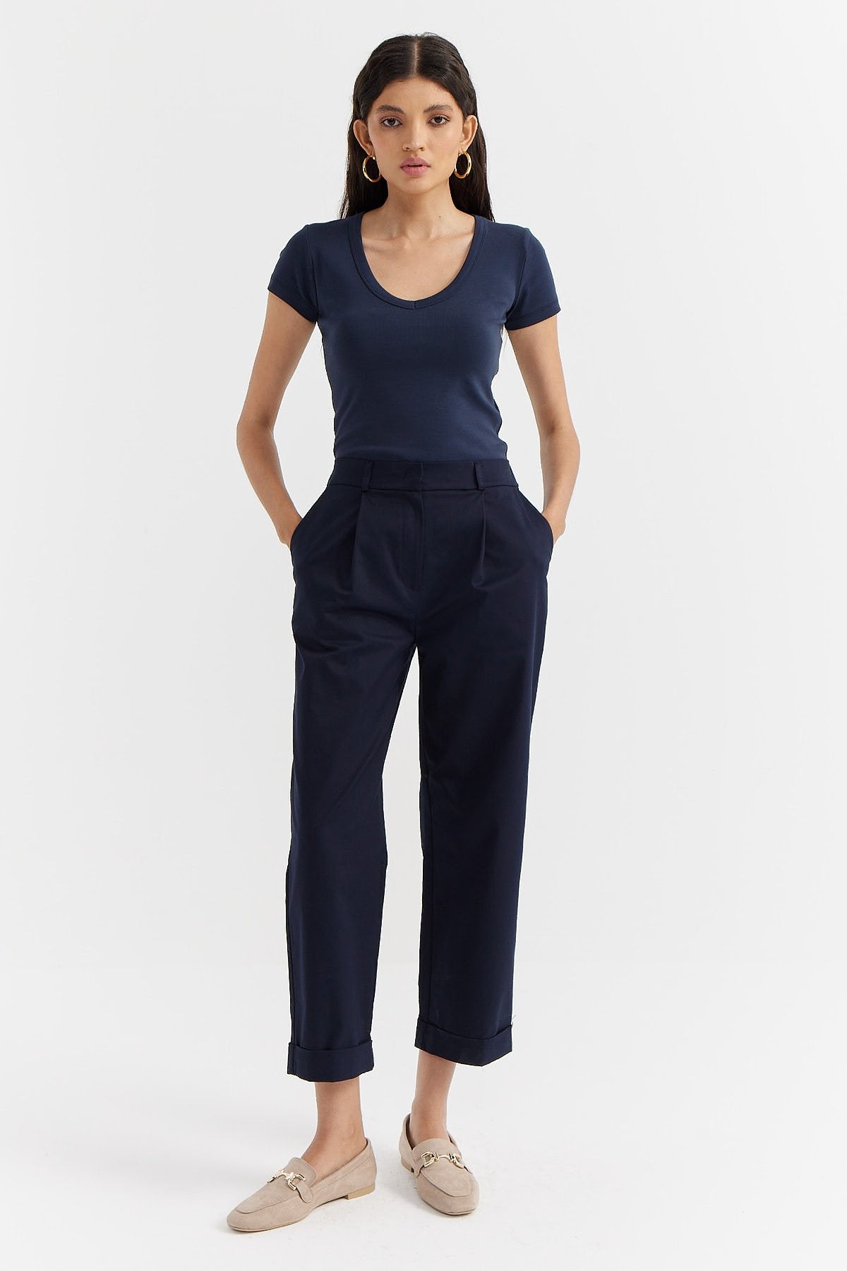 Women's Pleated Detailed Folded Leg Trousers