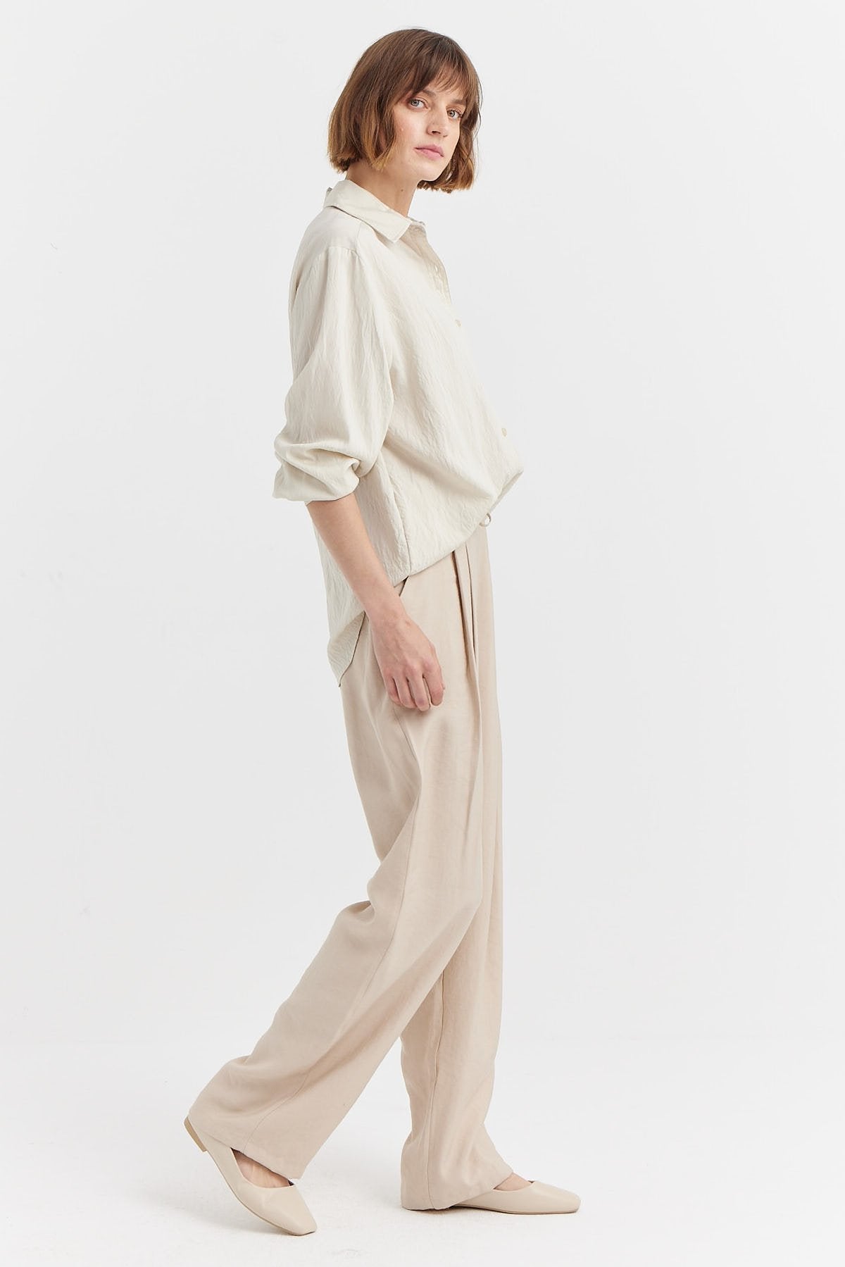 Women's Pleated Wide Leg Trousers