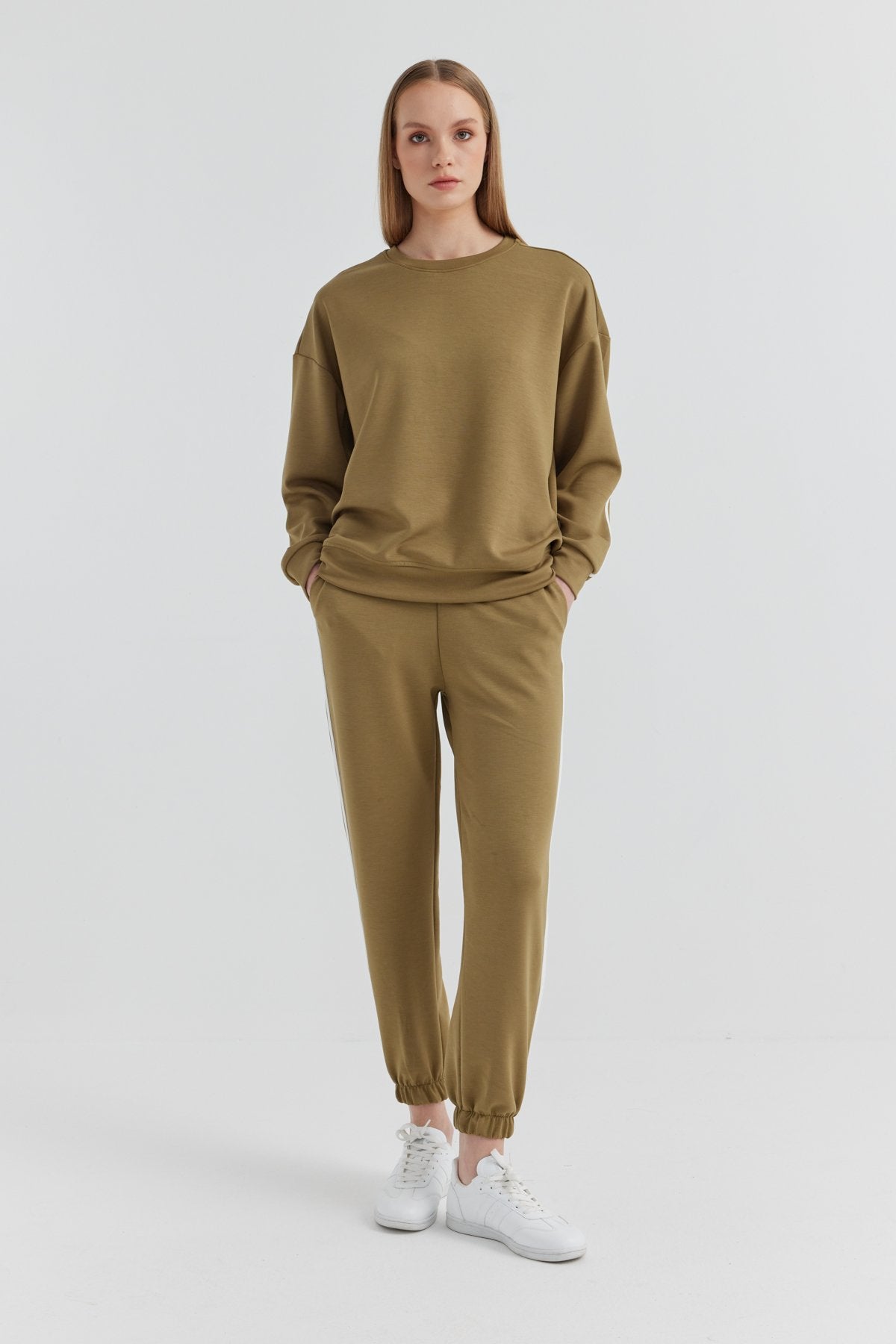 Women's Elastic Leg Sweat Bottoms