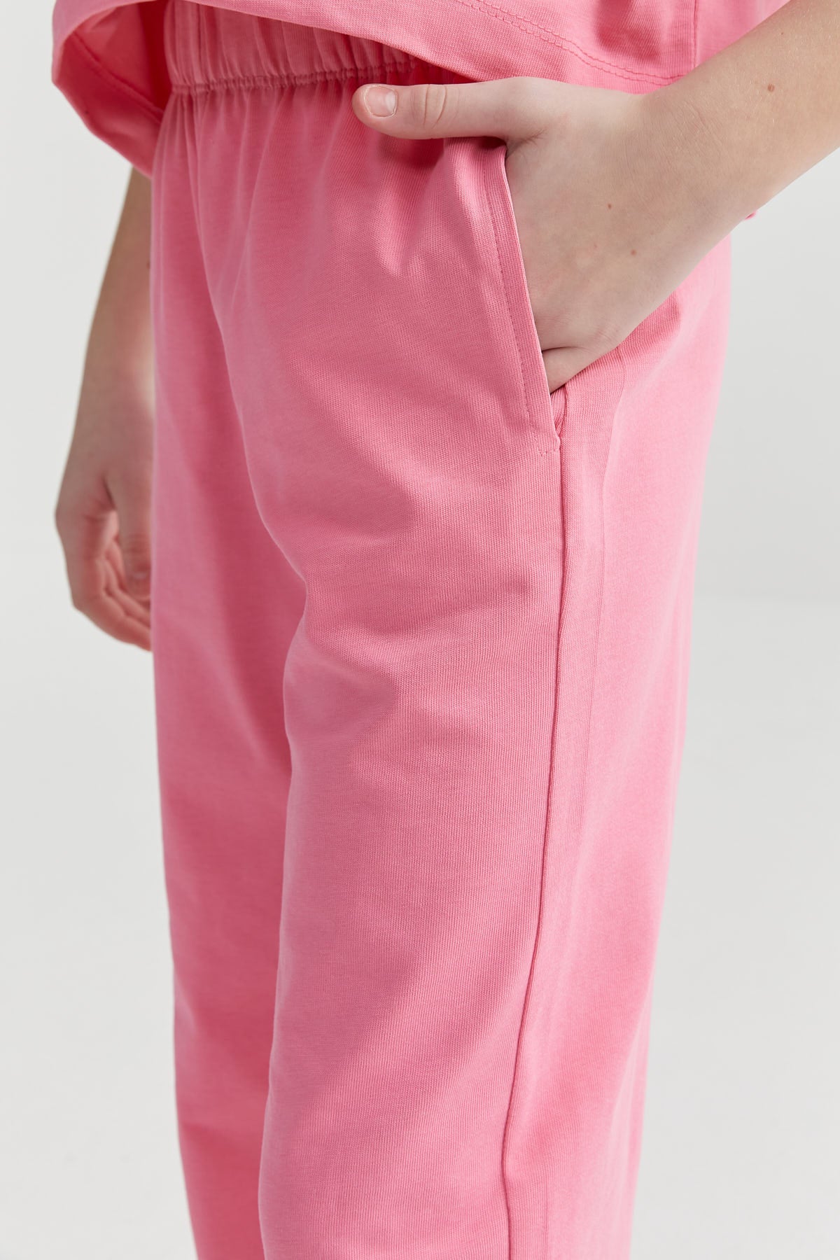 بنطلون رياضي بخصر مطاطي للبنات