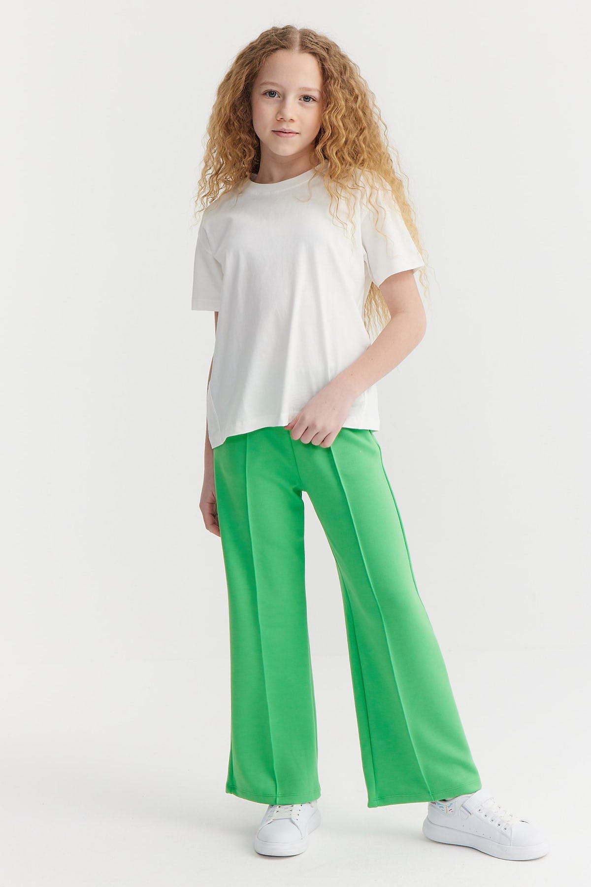 بنطلون رياضي للبنات بخصر مطاطي وخياطة أمامية