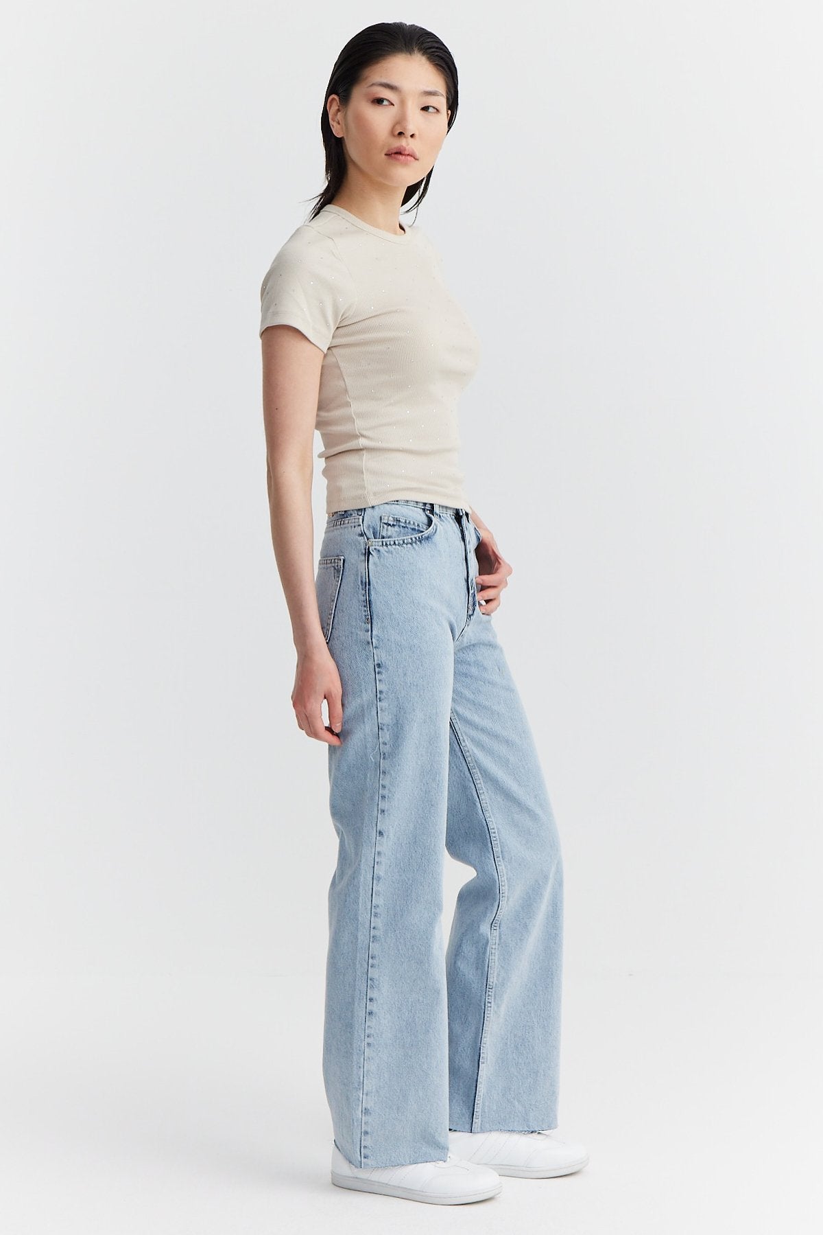 بنطلون جينز نسائي بخصر مرتفع وقصة ساق واسعة