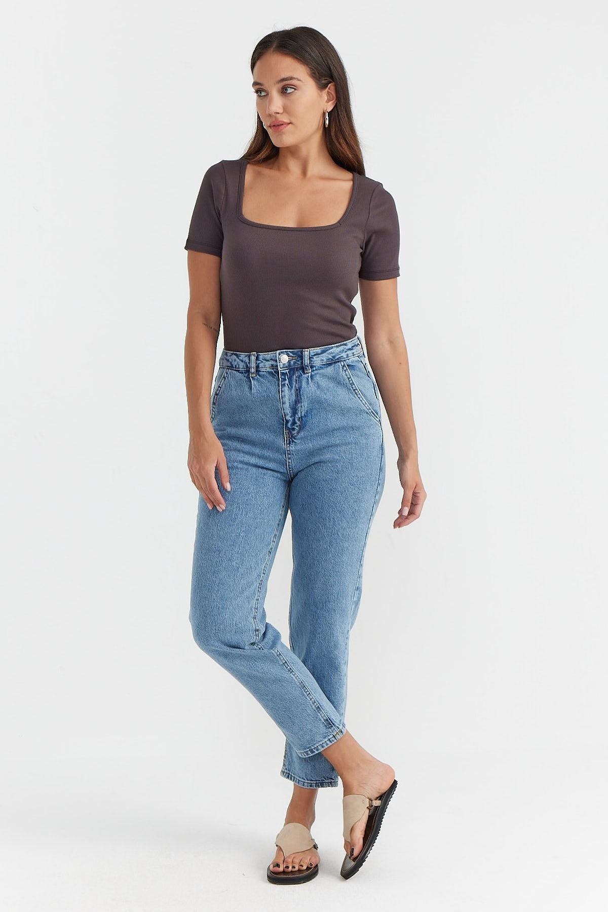 بنطلون جينز نسائي بخصر مرتفع