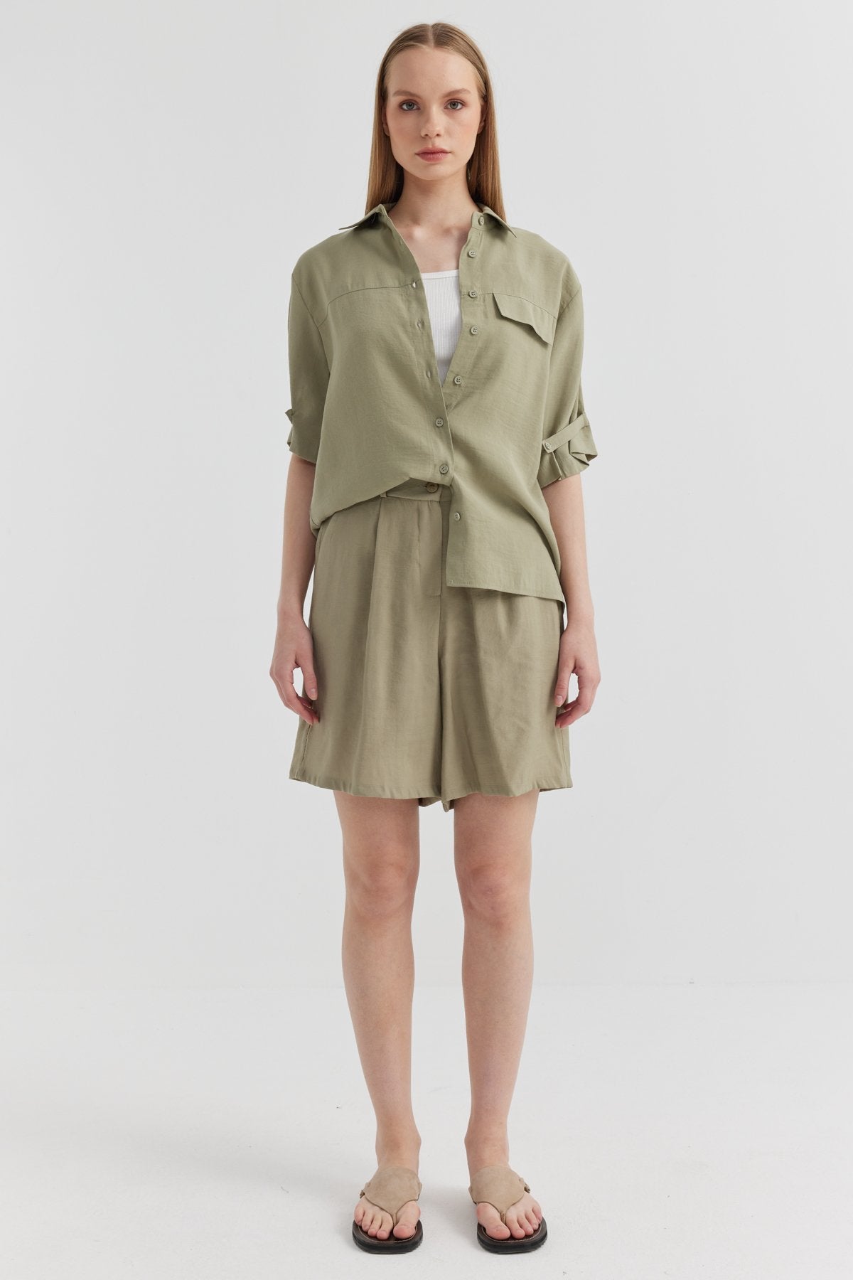 Women's Pleated Detailed Shorts