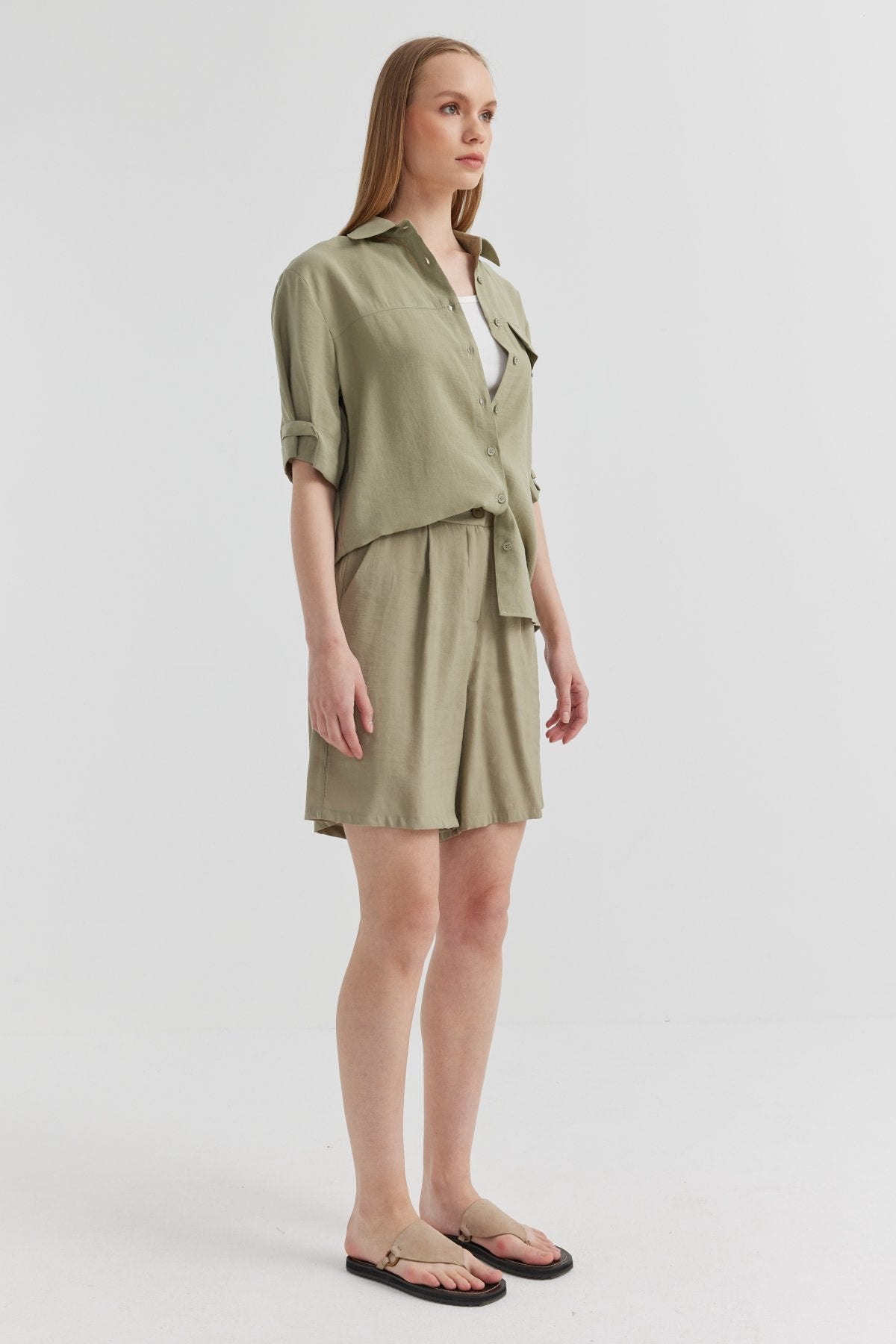 Women's Pleated Detailed Shorts