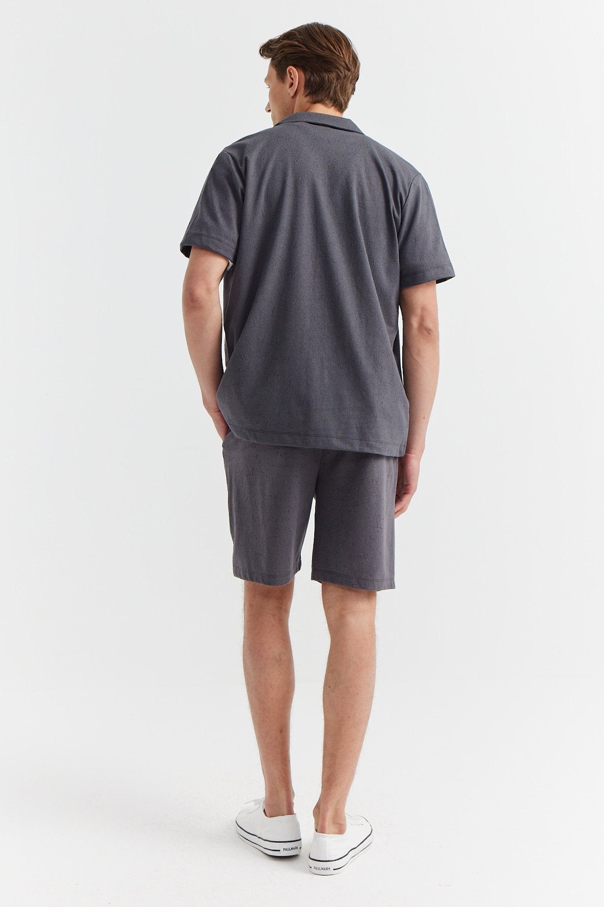 Men's Textured Tie-Waist Shorts