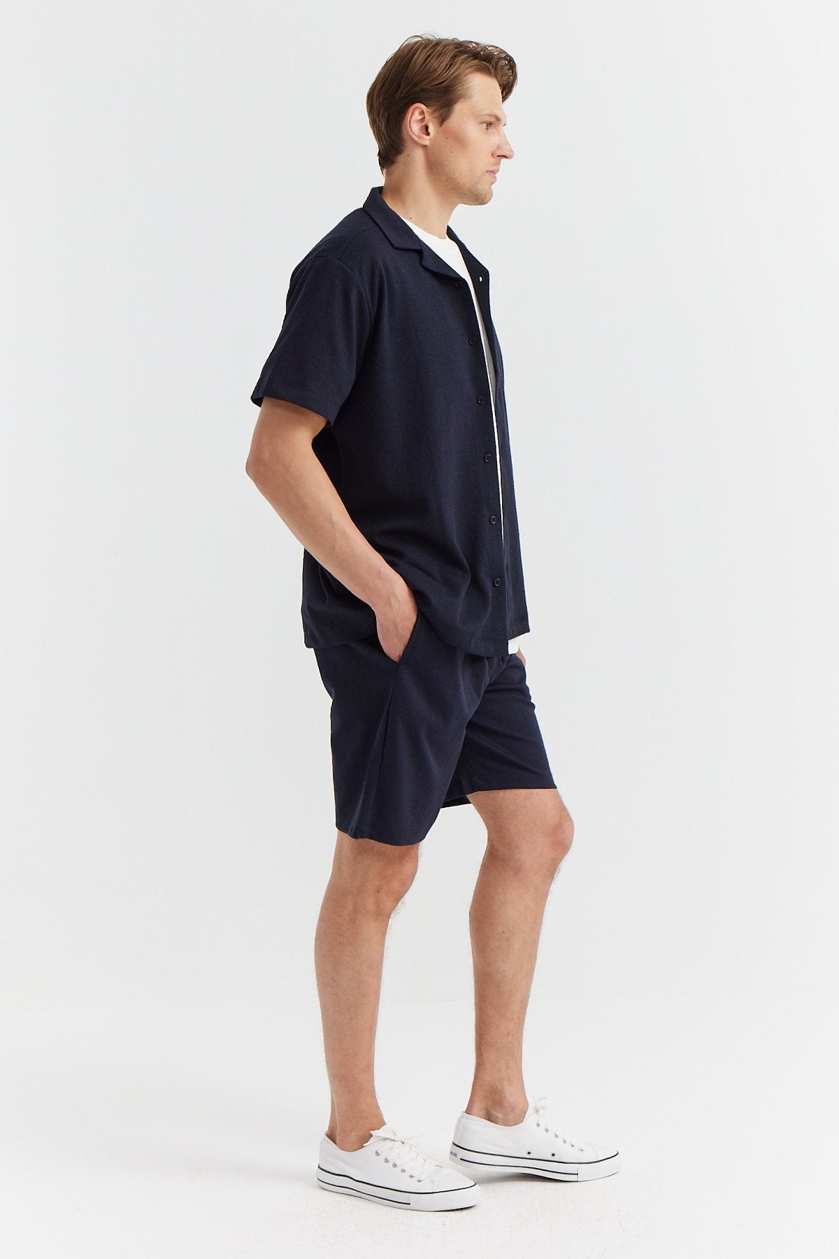 Men's Textured Tie-Waist Shorts