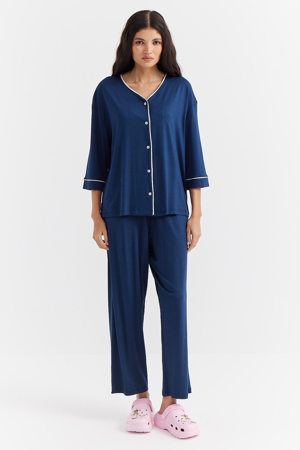 Kadın Rahat Kesim Düğmeli Pijama Takımı