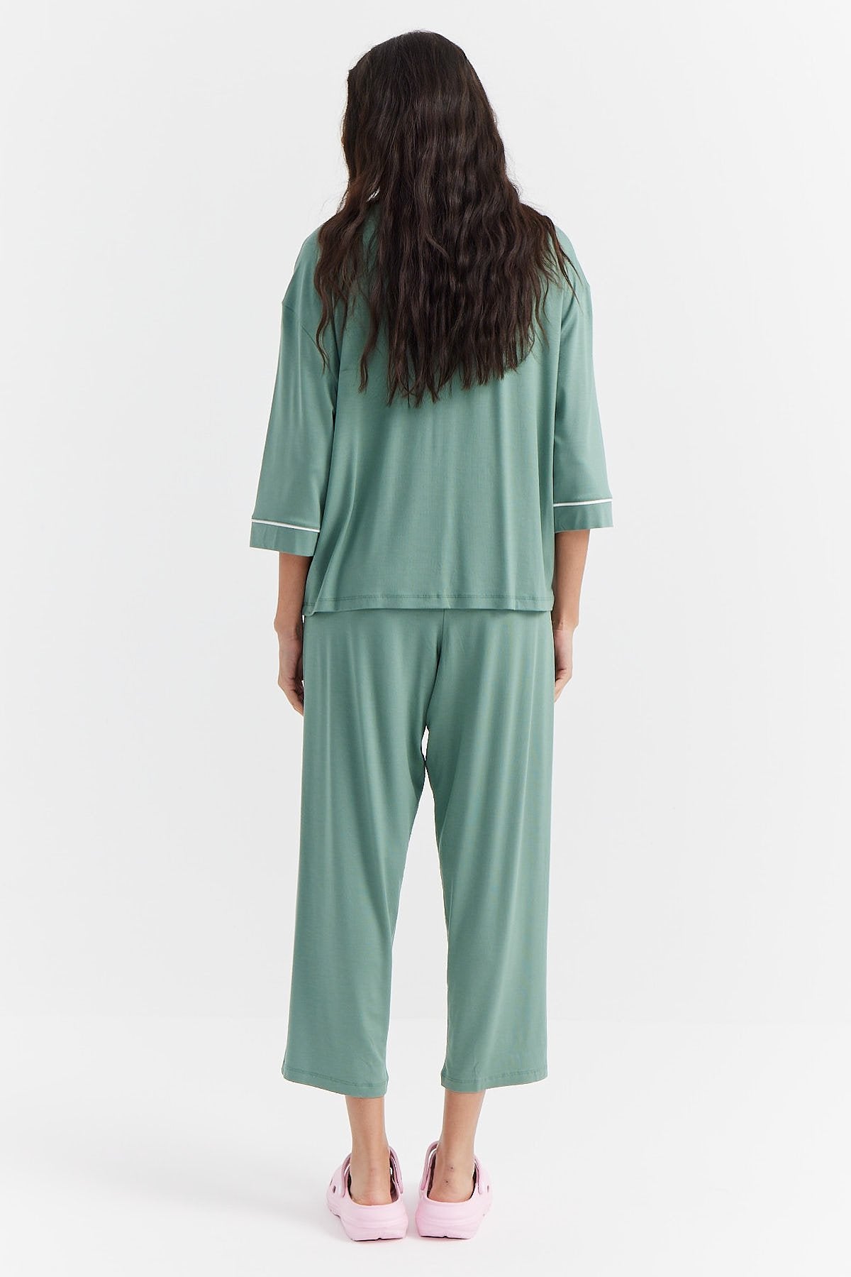 Kadın Rahat Kesim Düğmeli Pijama Takımı