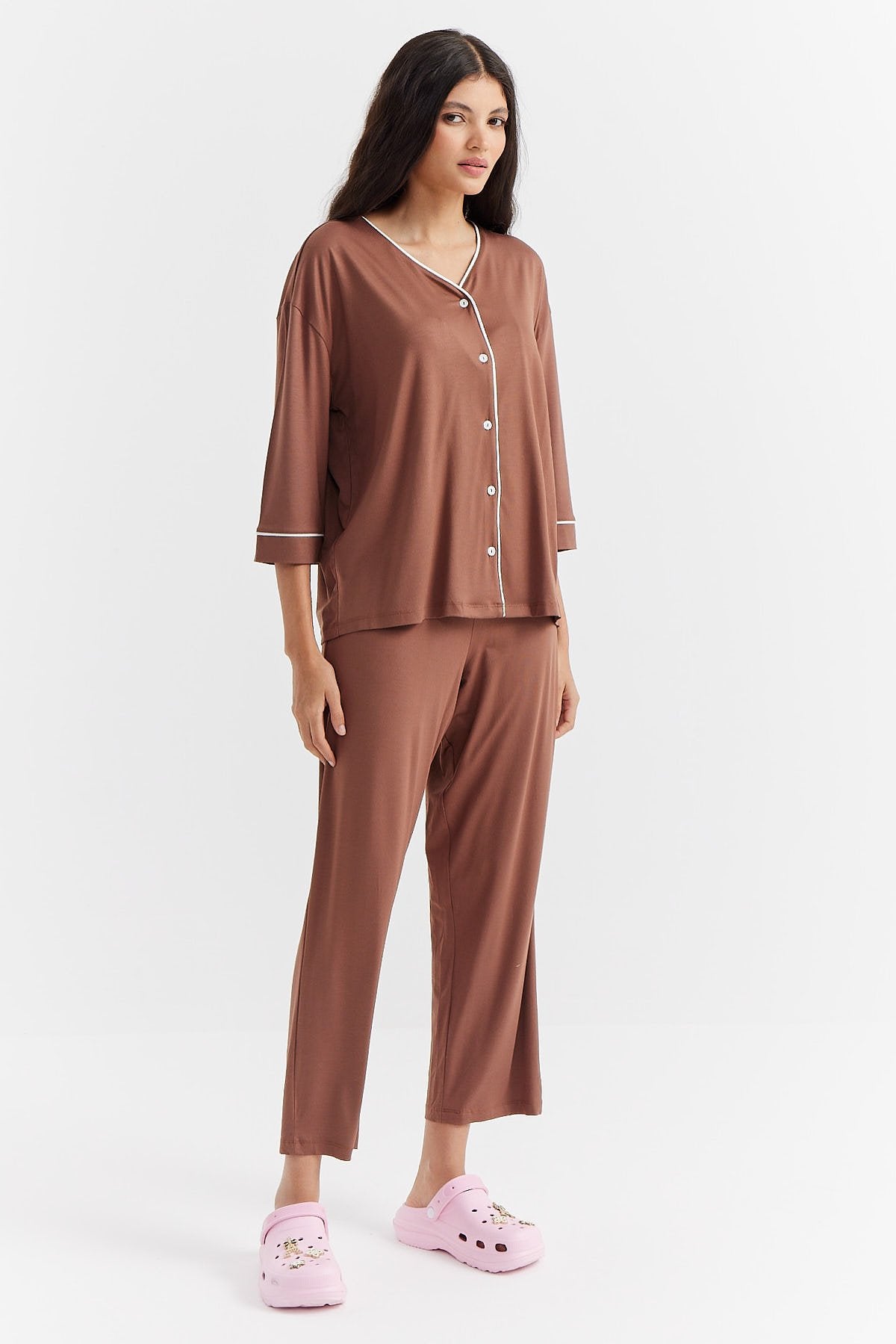 Kadın Rahat Kesim Düğmeli Pijama Takımı