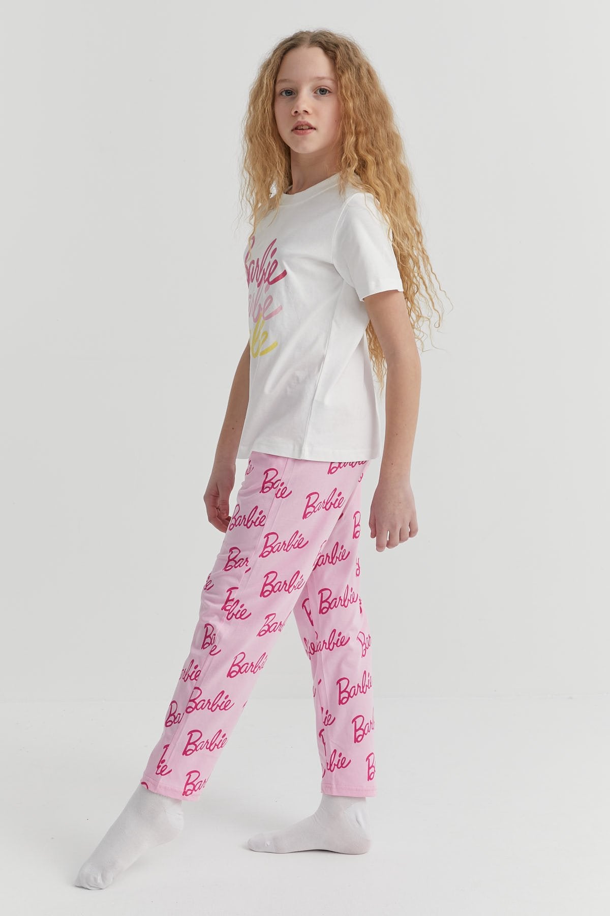 Kız Barbie Baskılı Pijama Takımı