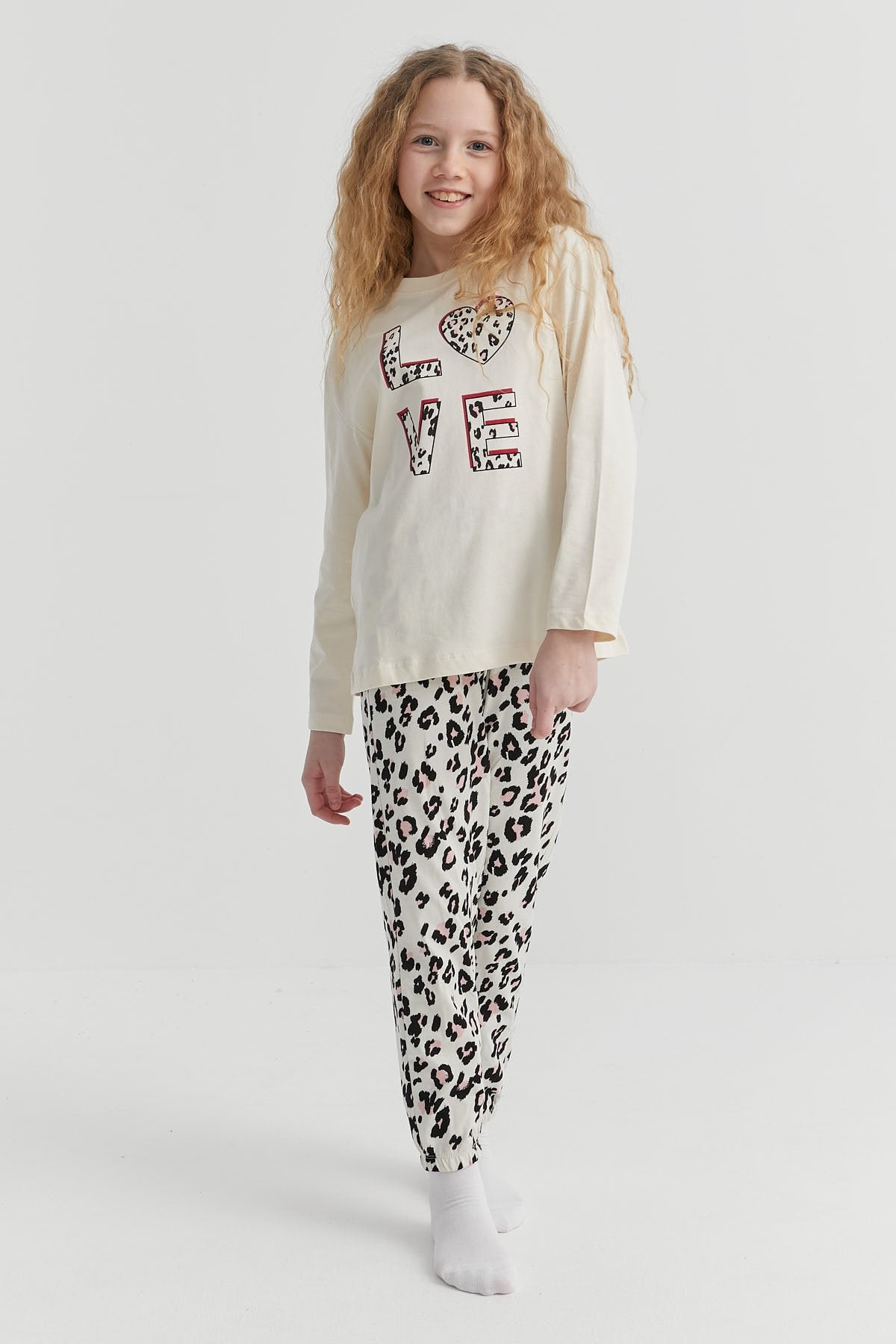 Kız Çocuk Leopar Desenli Pijama Takımı