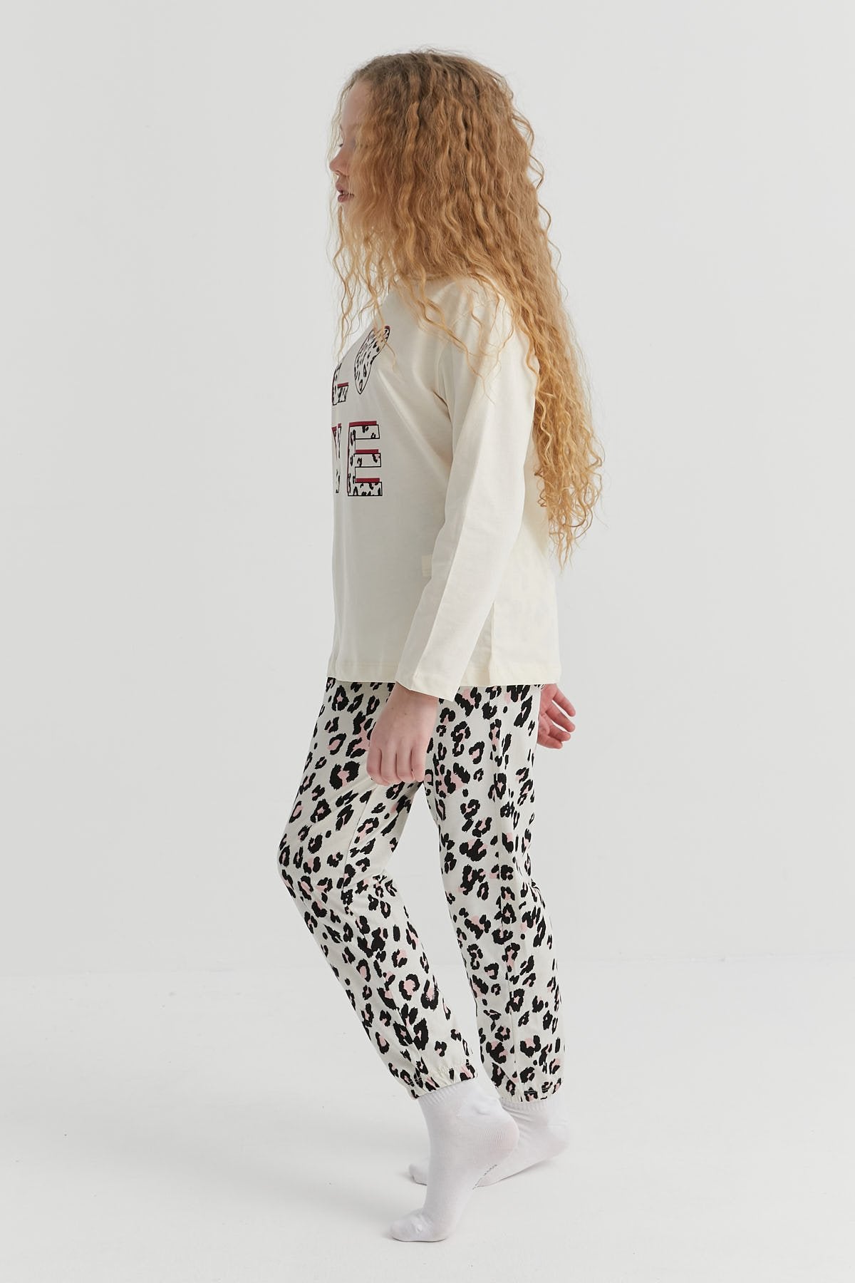 Kız Çocuk Leopar Desenli Pijama Takımı