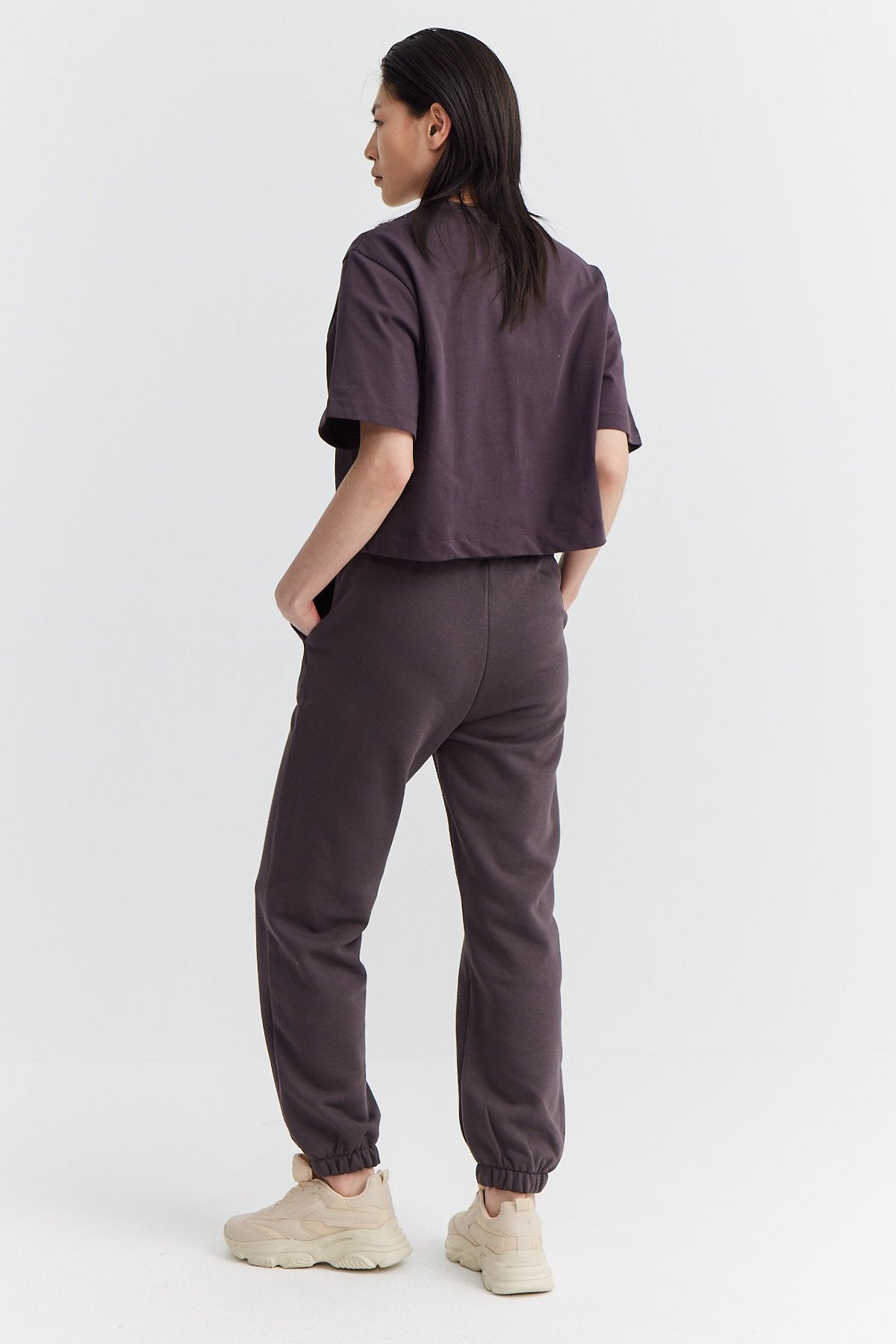 Women's Elastic Waist and Leg Sweat Bottom