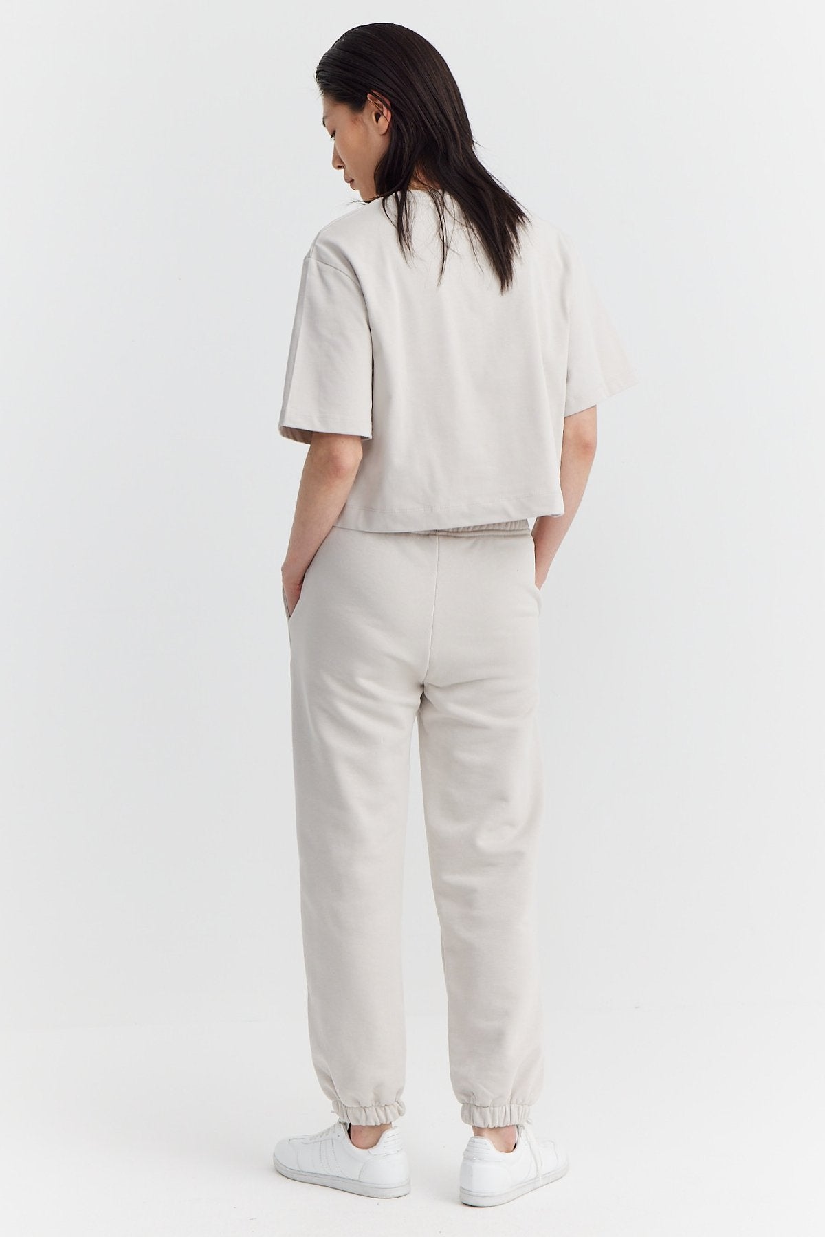 Women's Elastic Waist and Leg Sweat Bottom