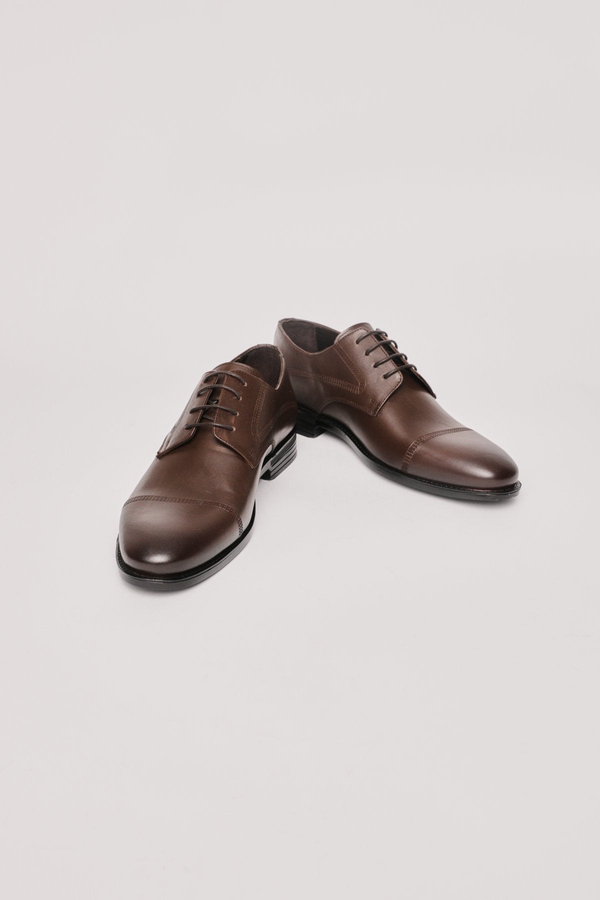 Men's Lace-Up Classic Shoes