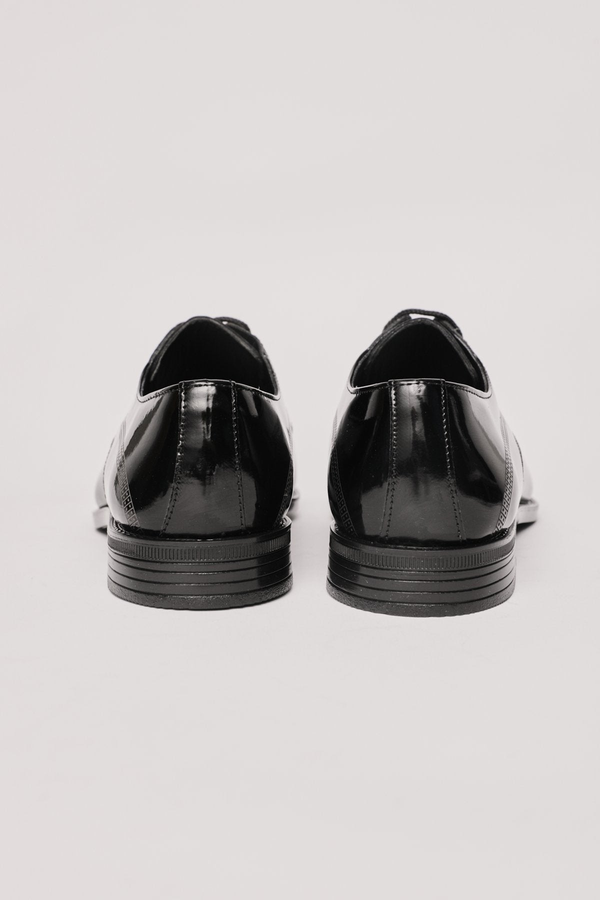 Men's Lace-Up Classic Shoes
