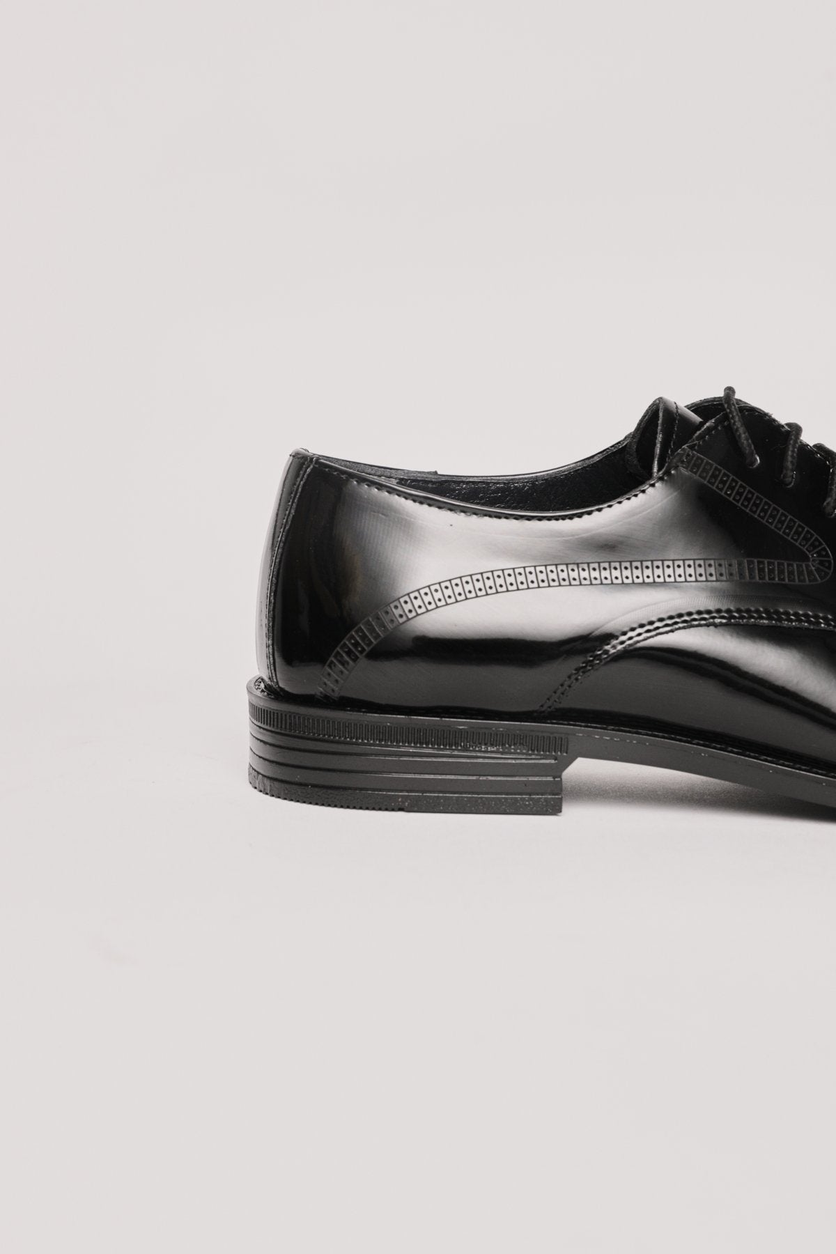 Men's Lace-Up Classic Shoes