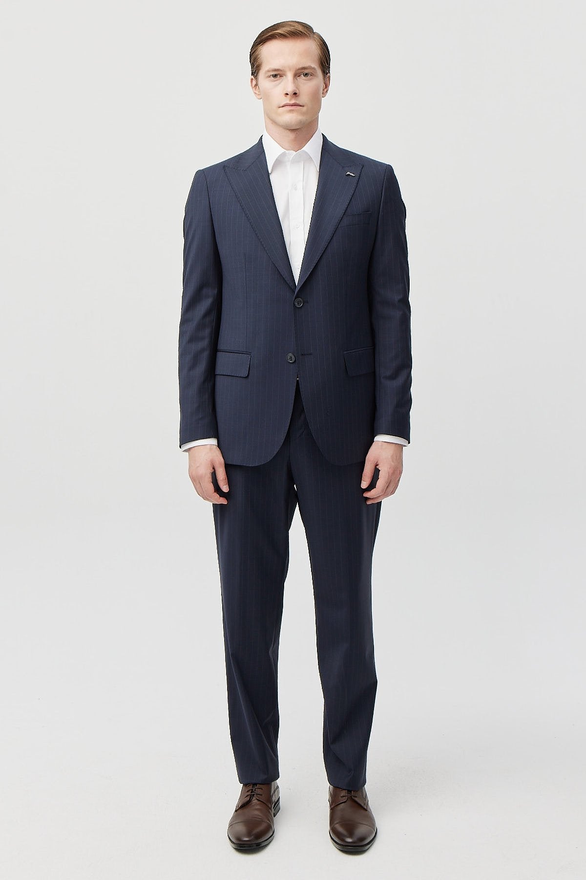 Erkek Kırlangıç Yaka Takım Elbise