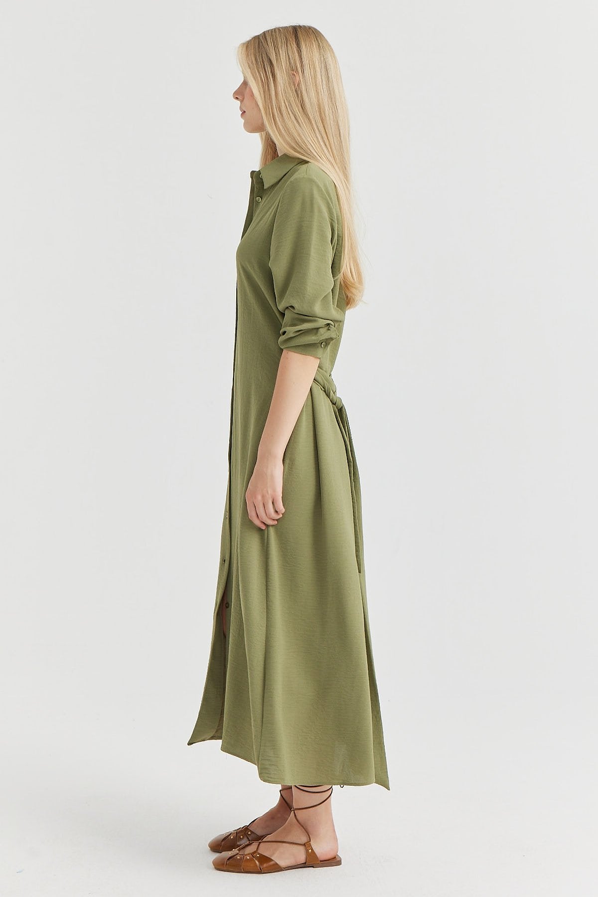 Kadın Kemerli Boydan Düğmeli Elbise