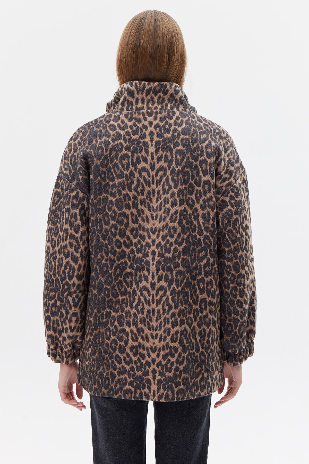 معطف نسائي بطبعة جلد النمر