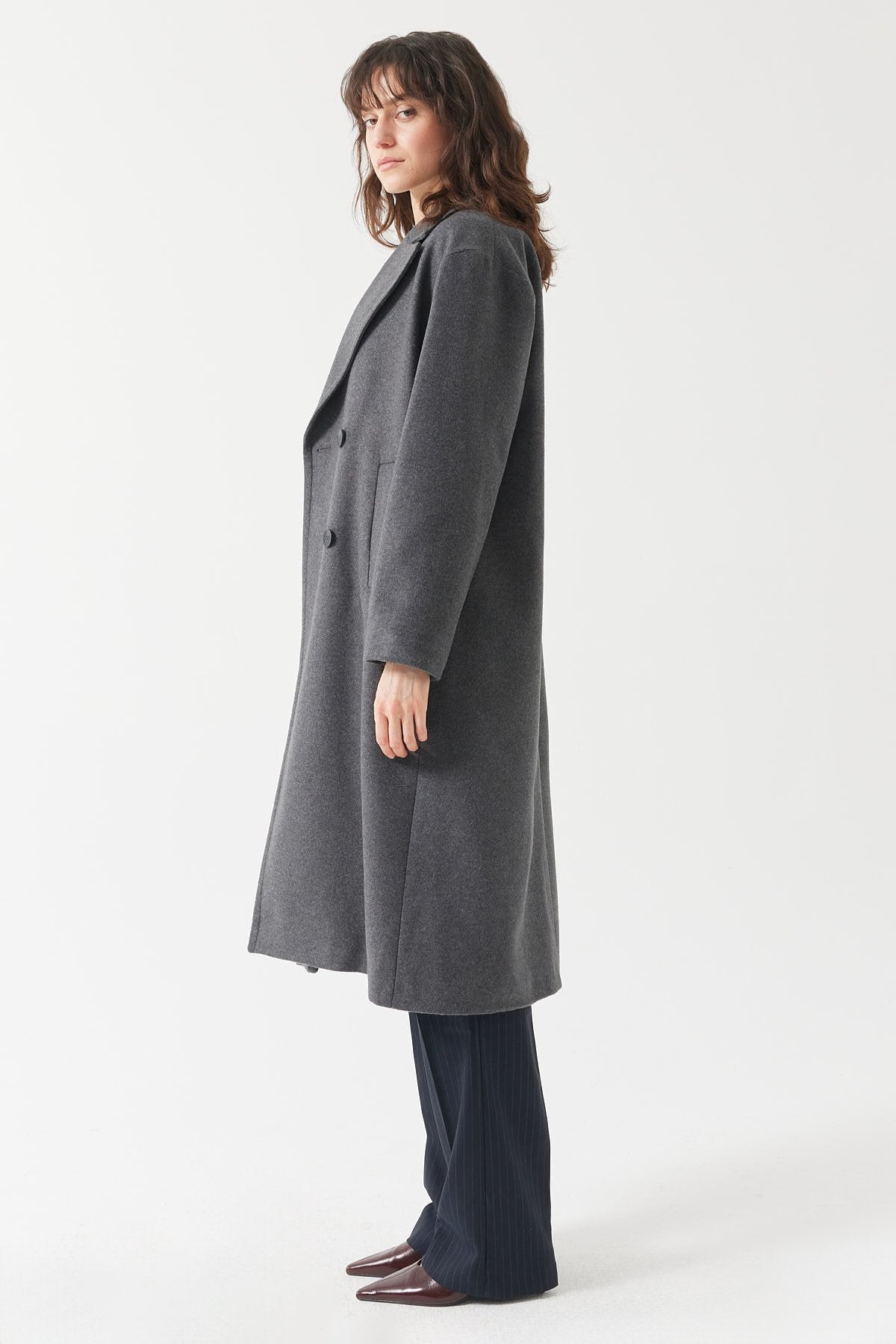 قاپوتی کشمیری بەدوگمەی ئافرەتان