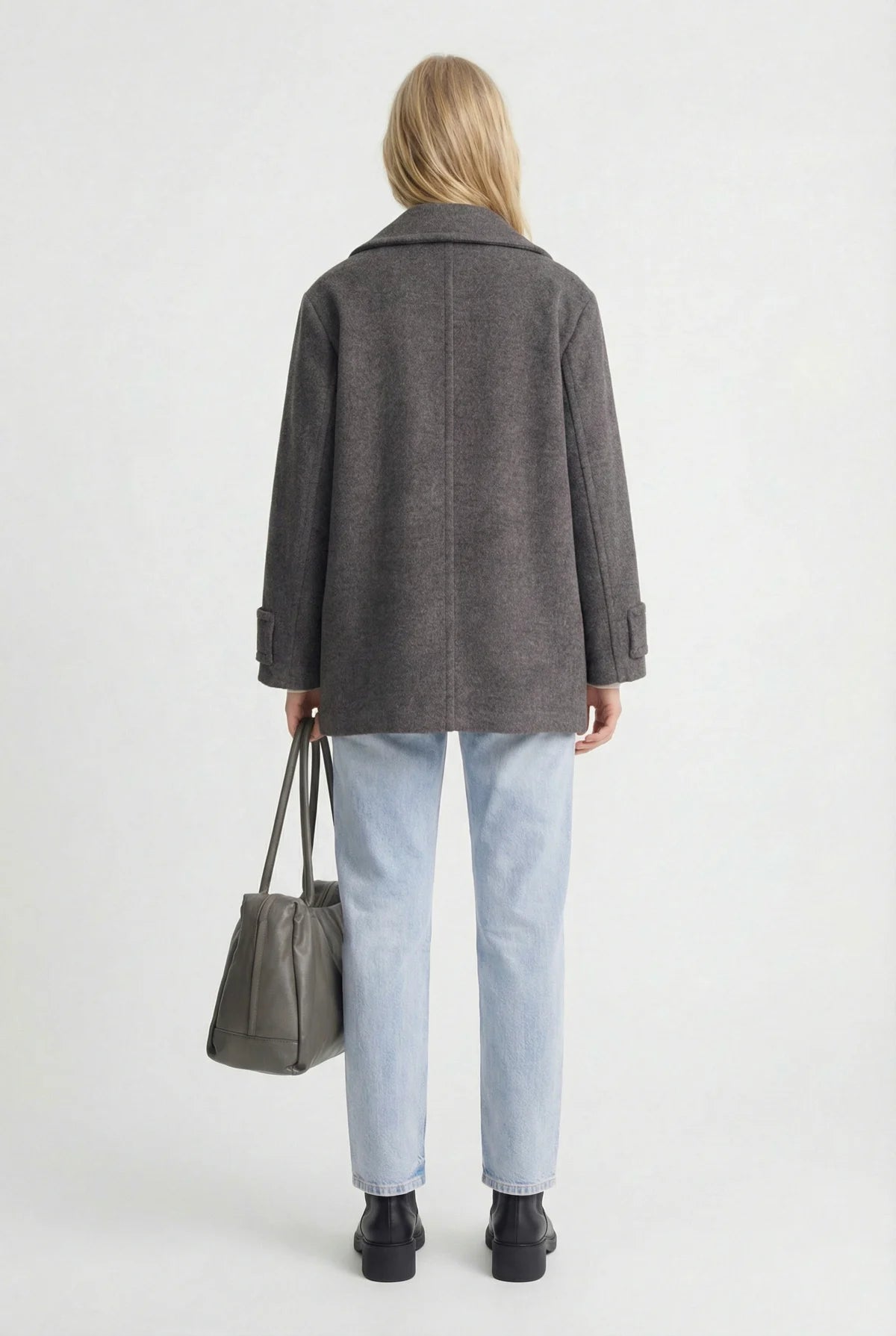 قاپوتی کورتی کشمیری ئافرەتان