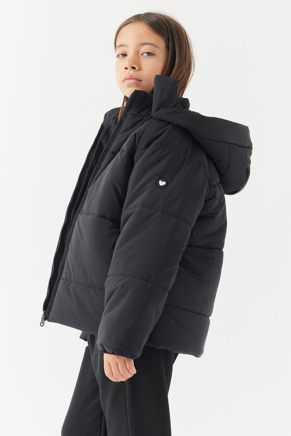 Kız Kapüşonlu Şişme Mont