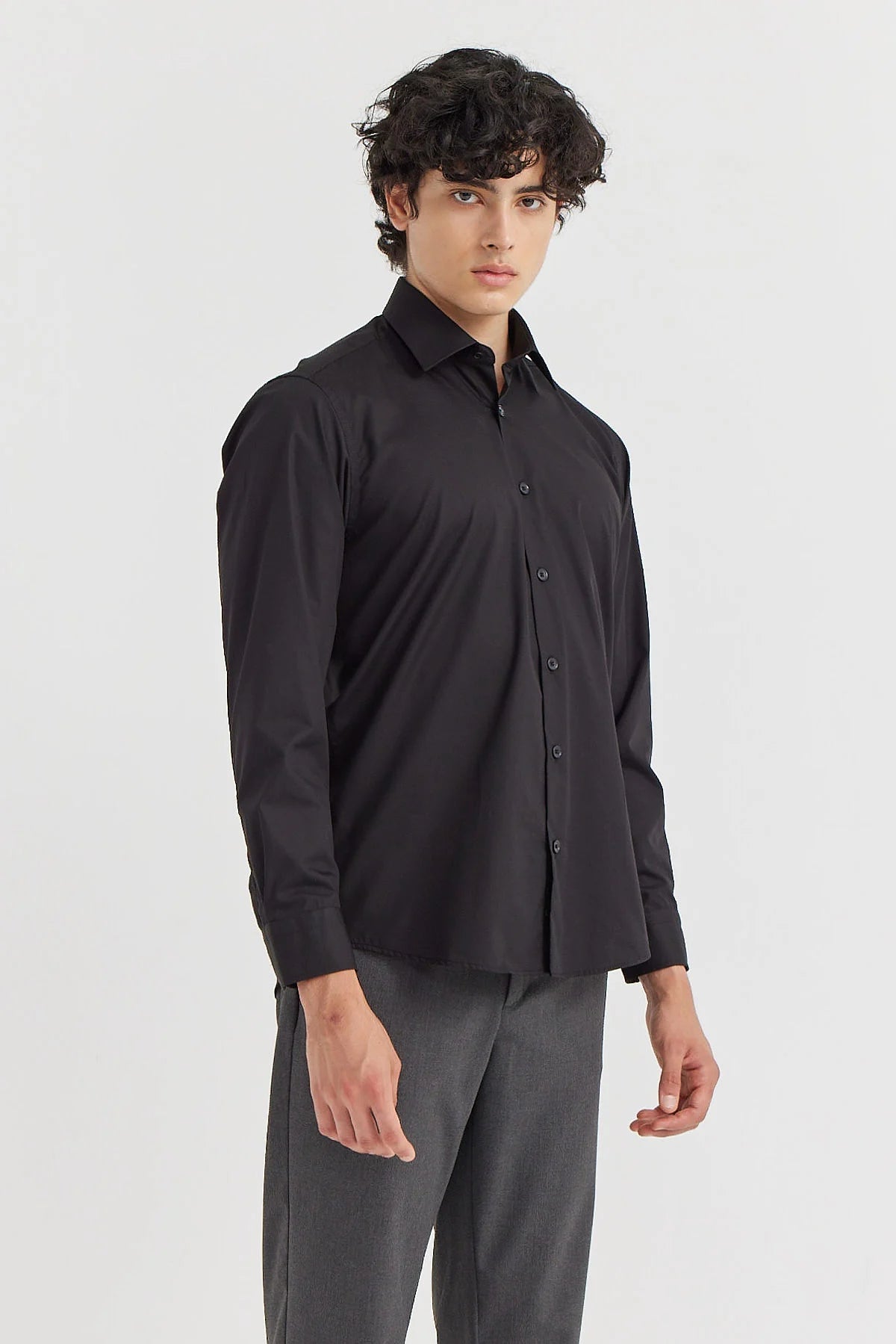 قميص رجالي عادي