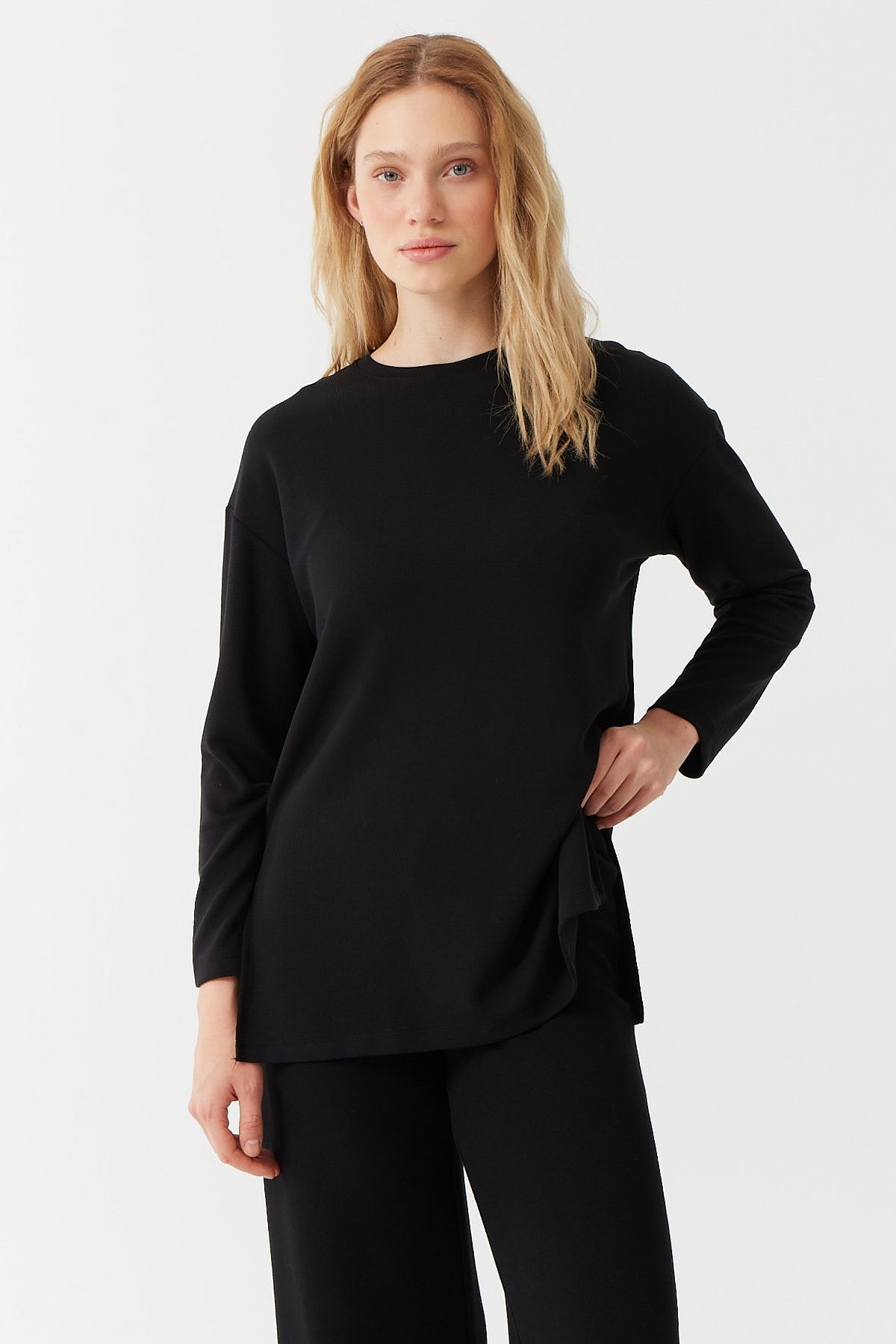 Kadın Yandan Yırtmaç Detaylı Bluz