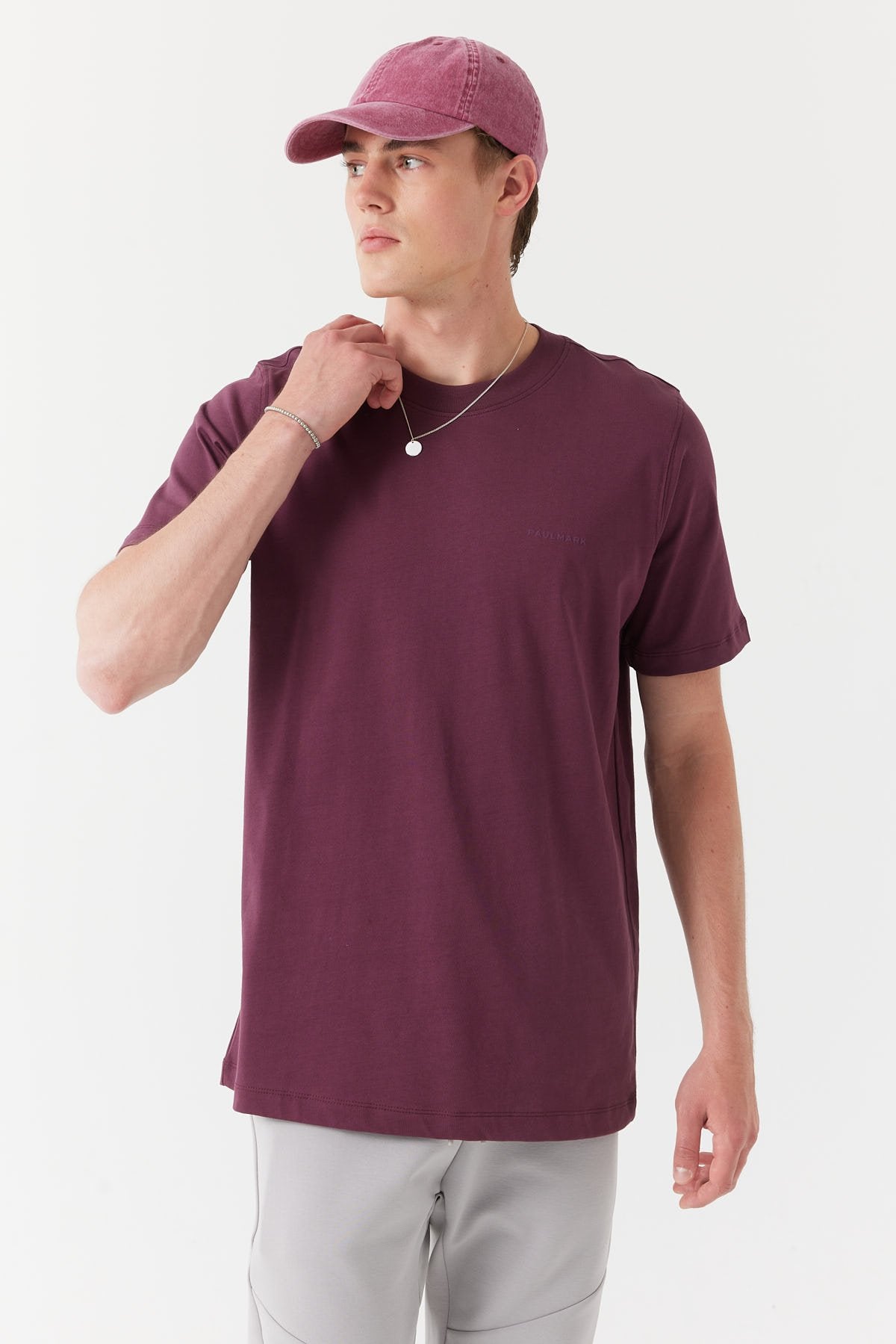 تي شيرت رجالي أساسي برقبة دائرية