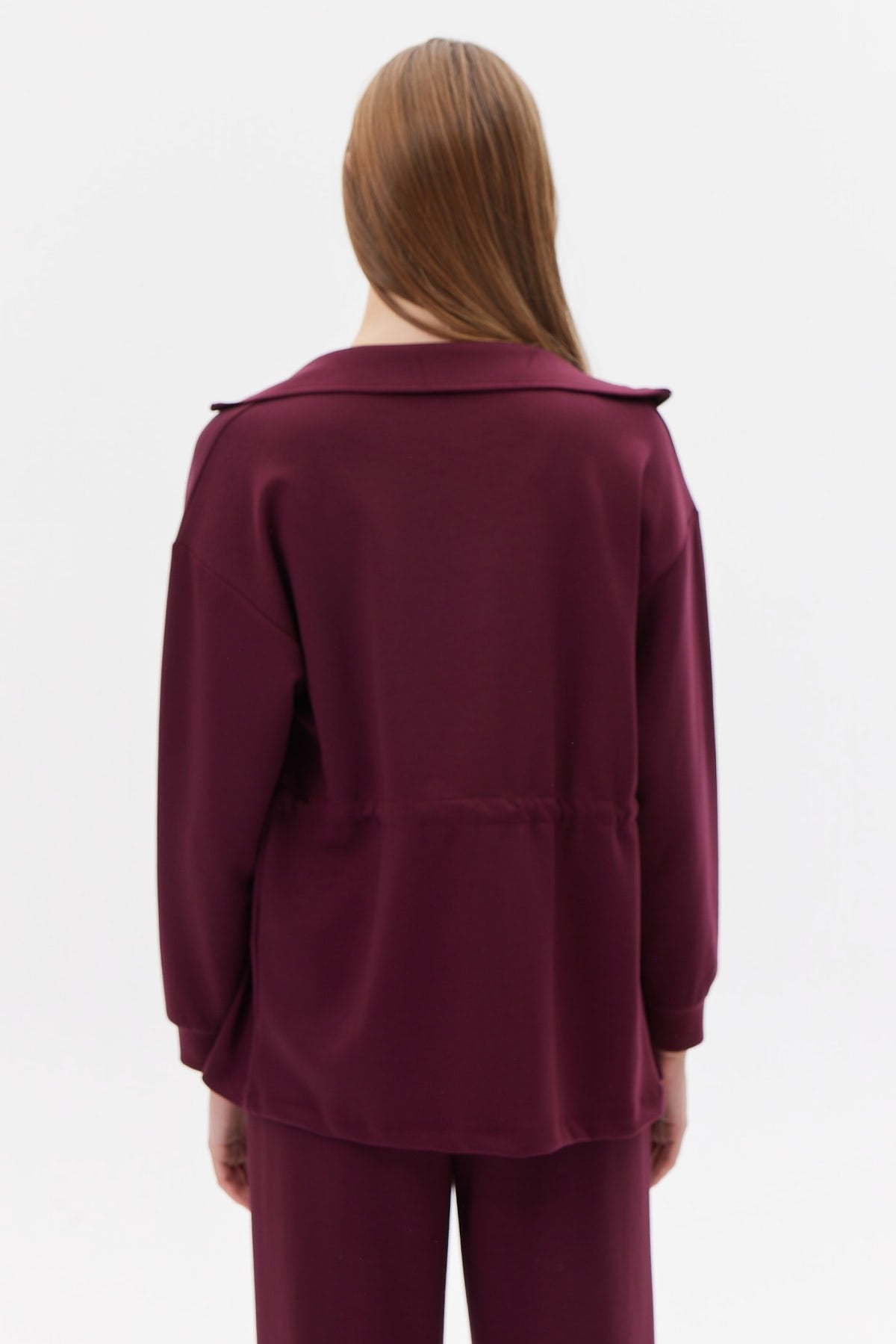 سويت شيرت نسائية بتفاصيل عند الخصر