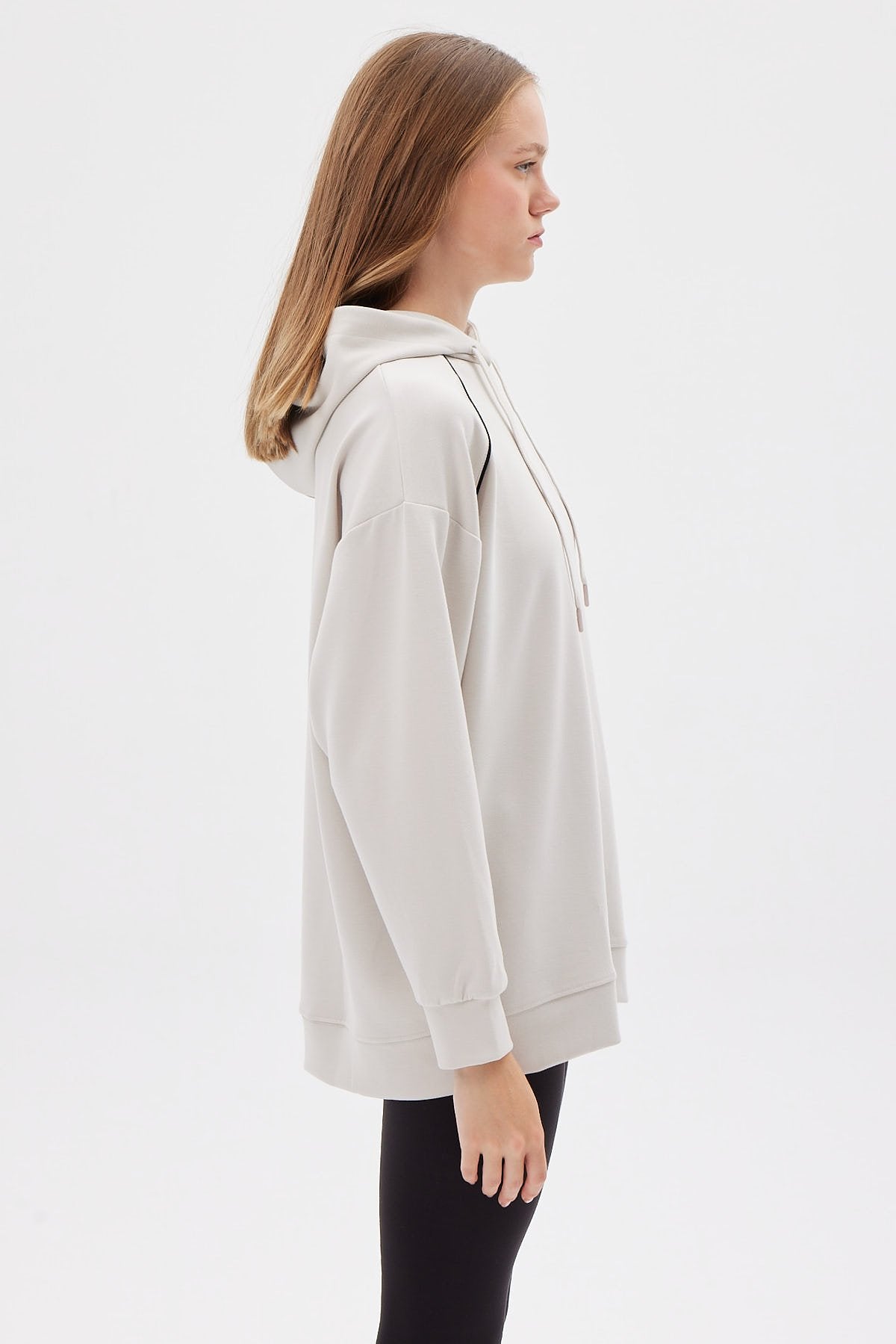 Kadın Kapüşonlu Sweat Üst