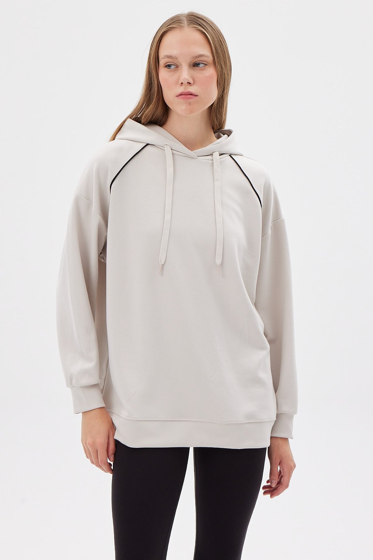 Kadın Kapüşonlu Sweat Üst