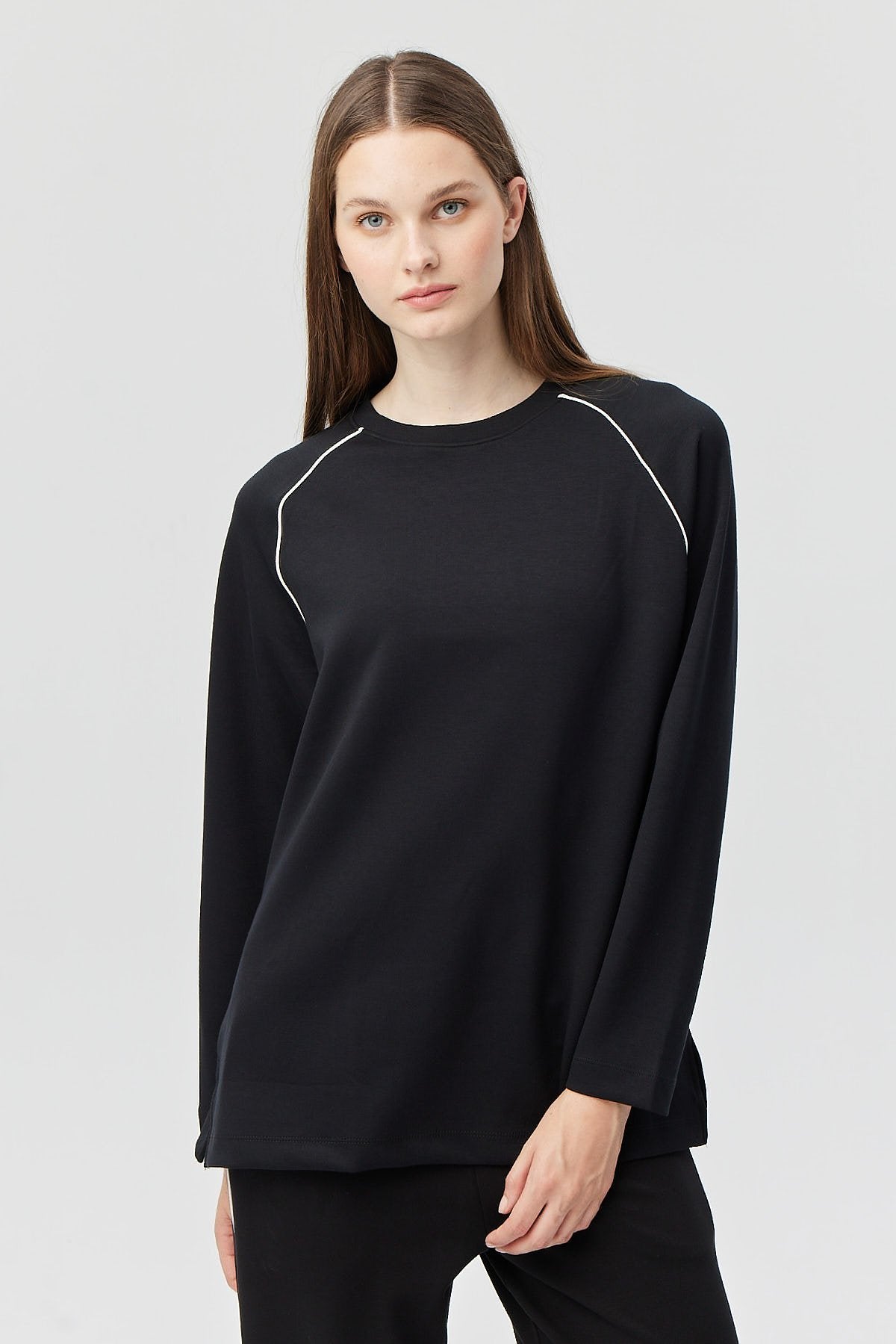 Kadın Kontrast Detay Yırtmaçlı Sweat Üst