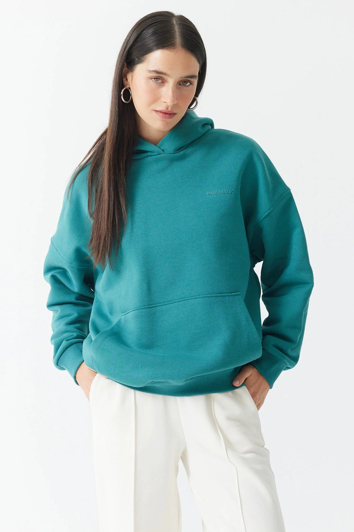 سويت شيرت نسائي بغطاء للرأس