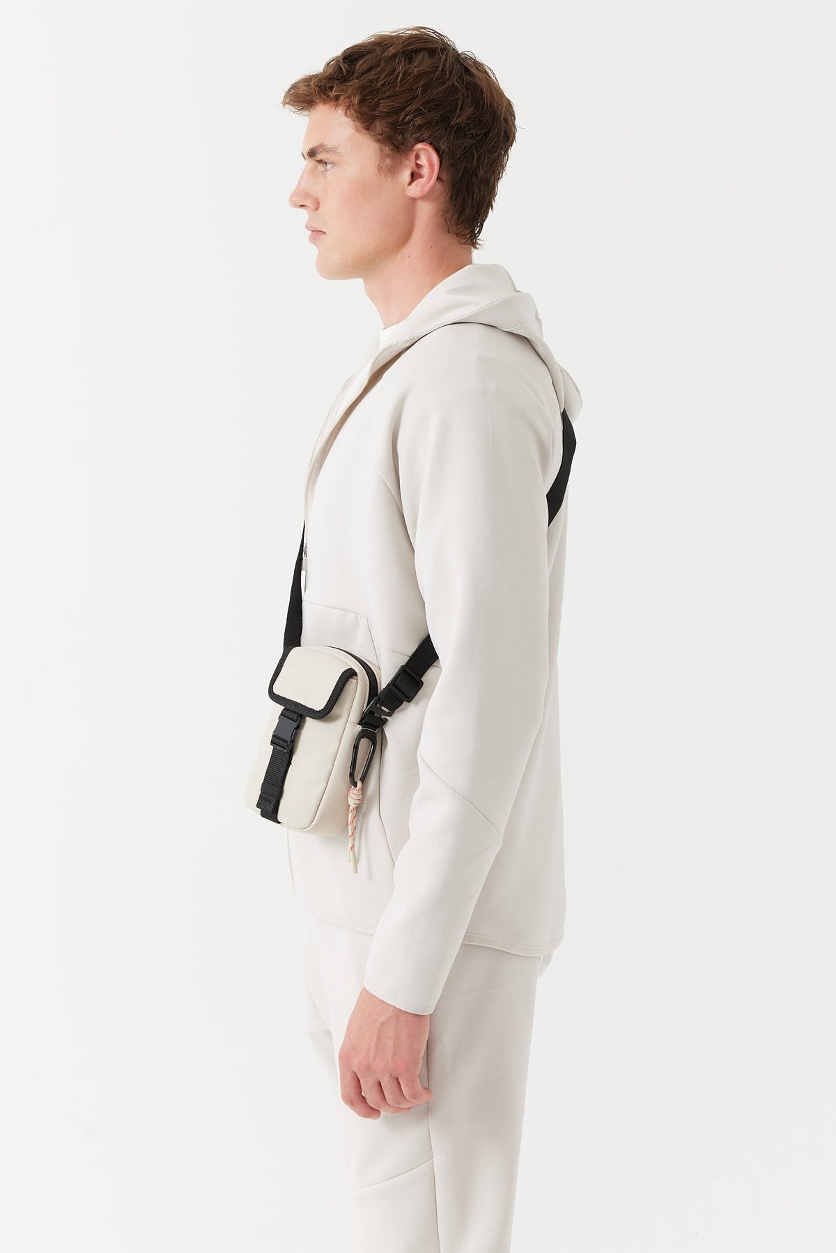 سويت شيرت رجالي بغطاء للرأس