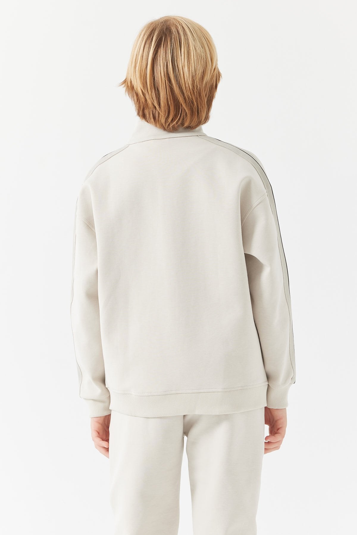 سويت شيرت للأولاد