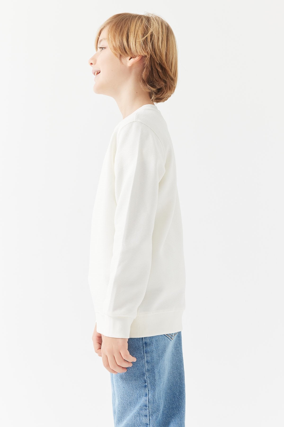 سويت شيرت منقوش للأولاد