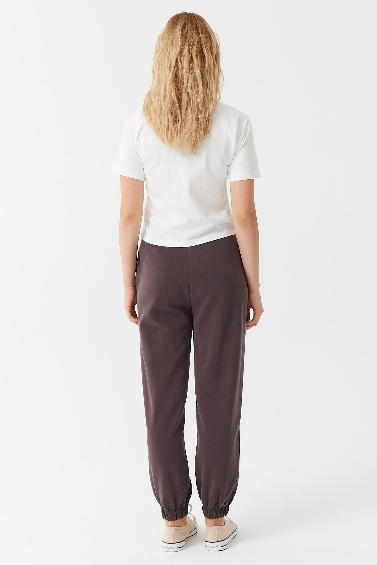 پانتۆڵی ئارەقەی ئافرەتان