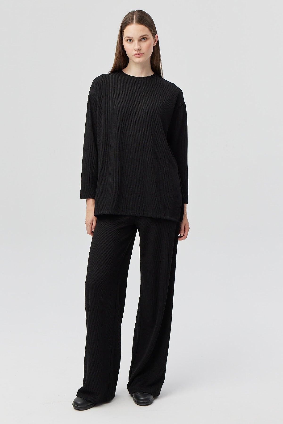 بنطلون نسائي محبوك بخصر مرن