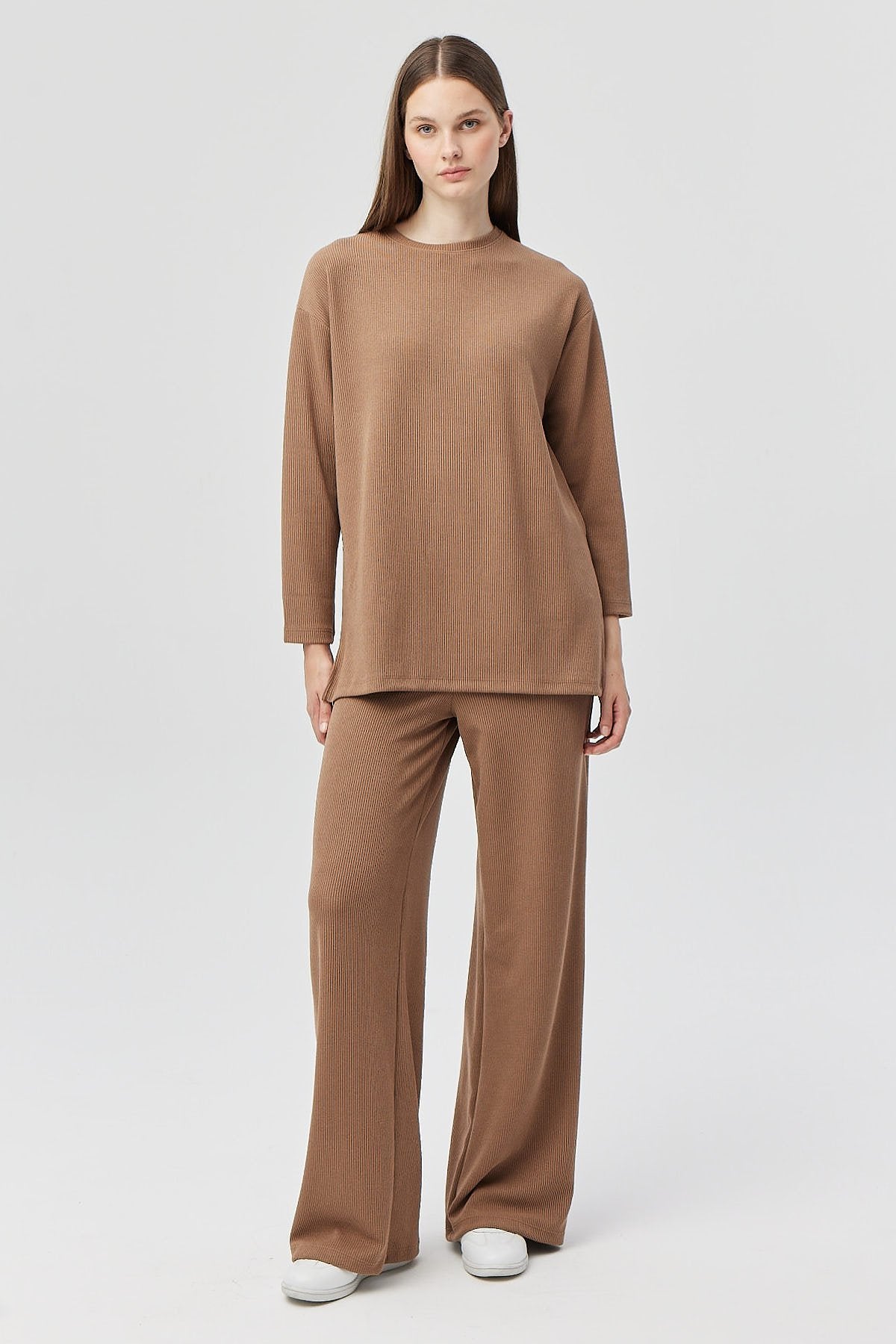 بنطلون نسائي محبوك بخصر مرن