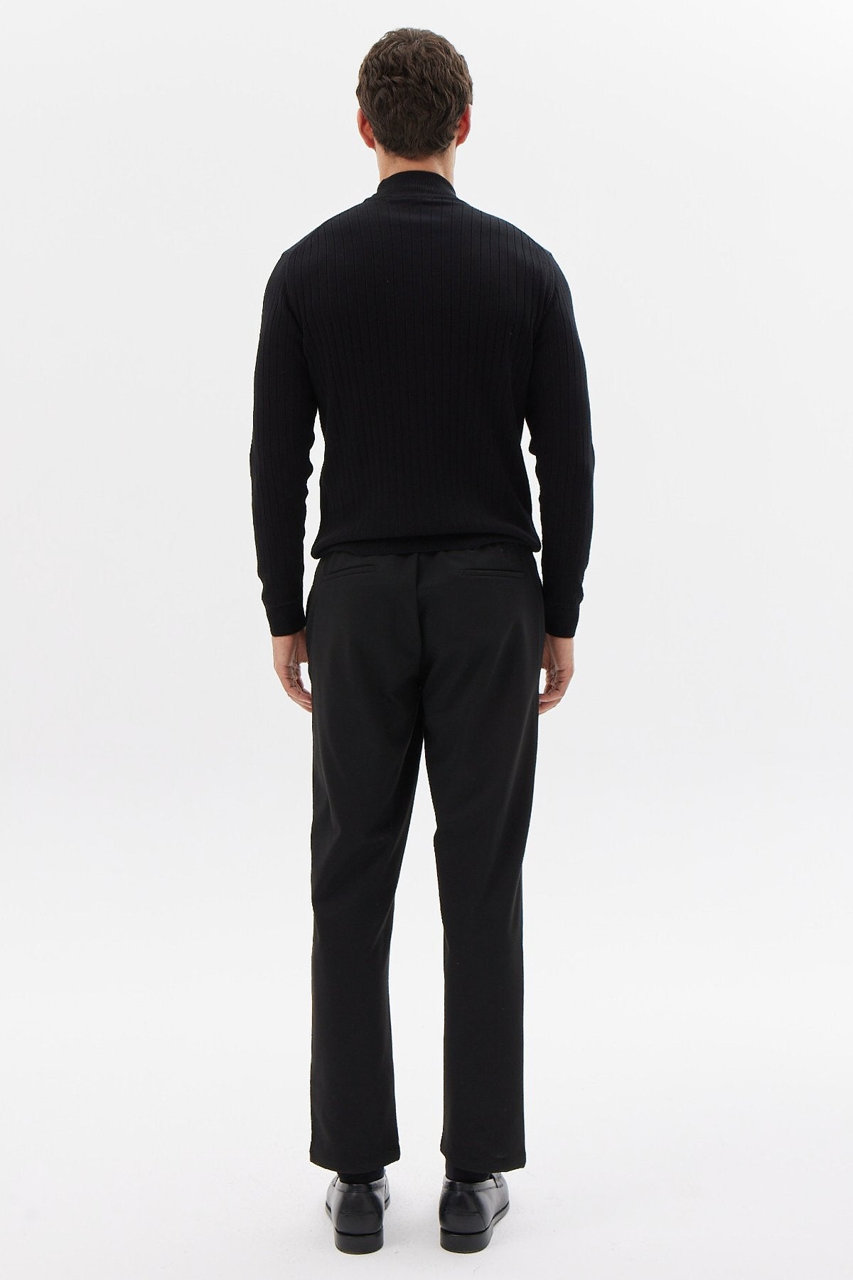 پانتۆڵی جۆگەری پیاوان بە کەمەرێکی لاستیک