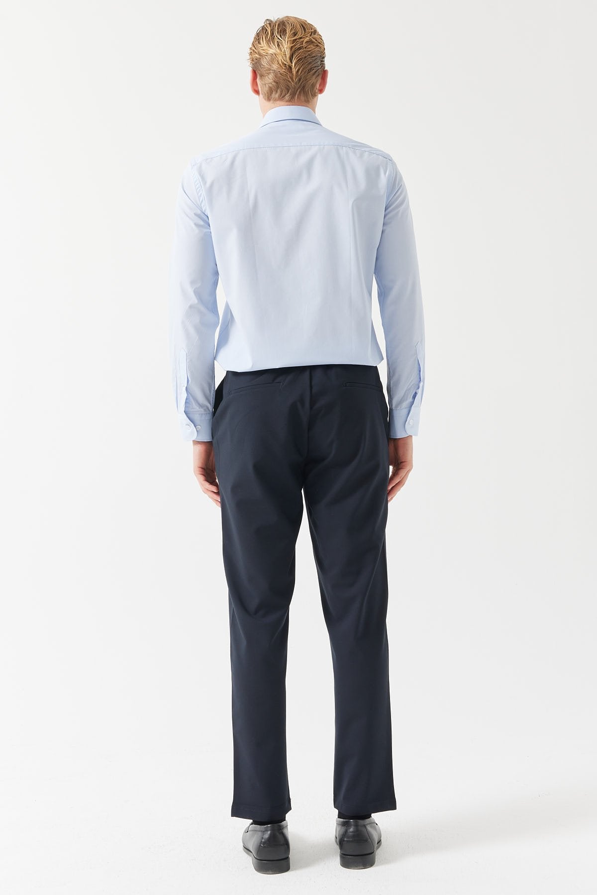 پانتۆڵی جۆگەری پیاوان بە کەمەرێکی لاستیک